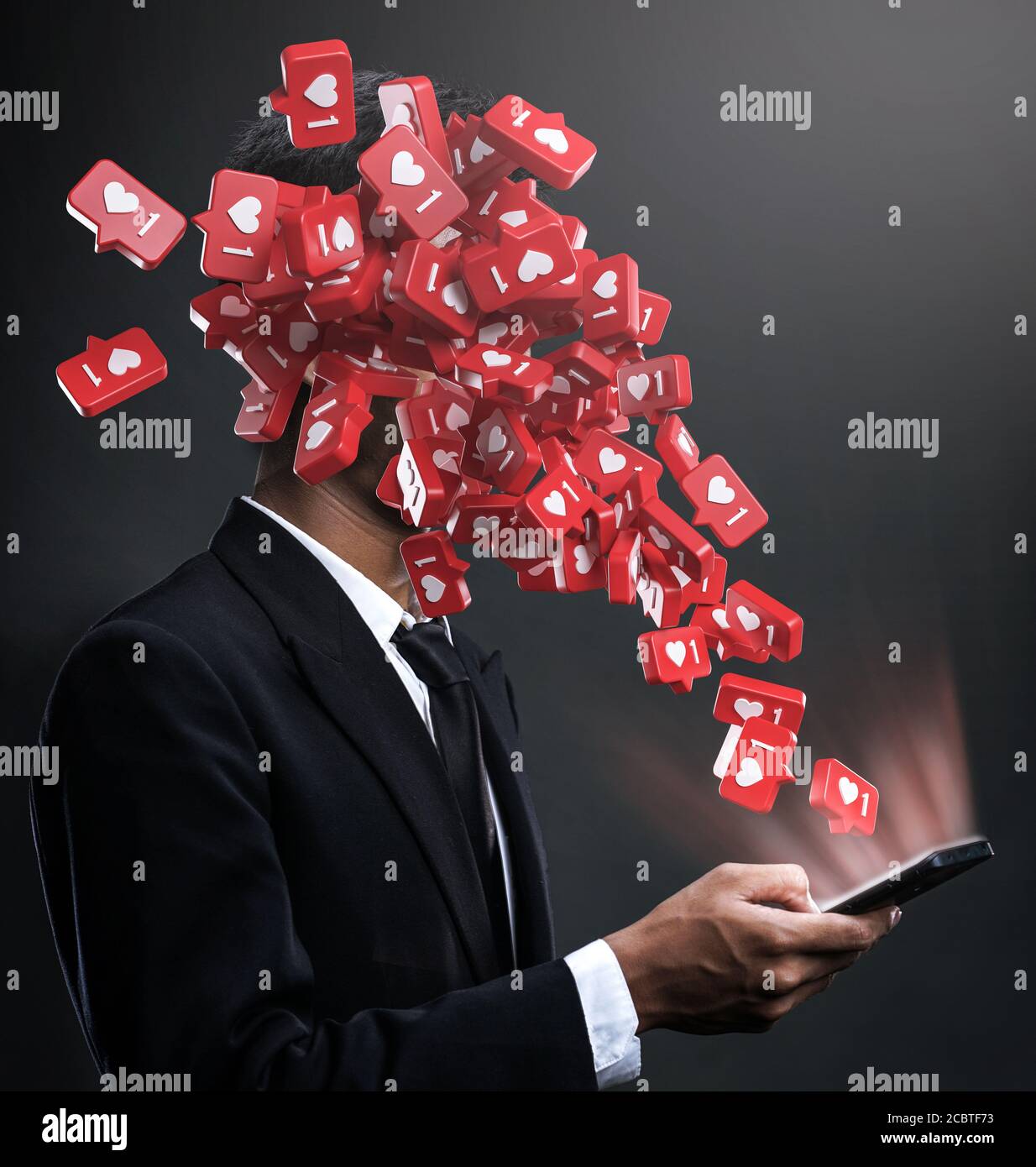 Love Social Media Post Addiction concetto. Businessman Open Phone Love Icons Pop Up to the face. Foto Stock