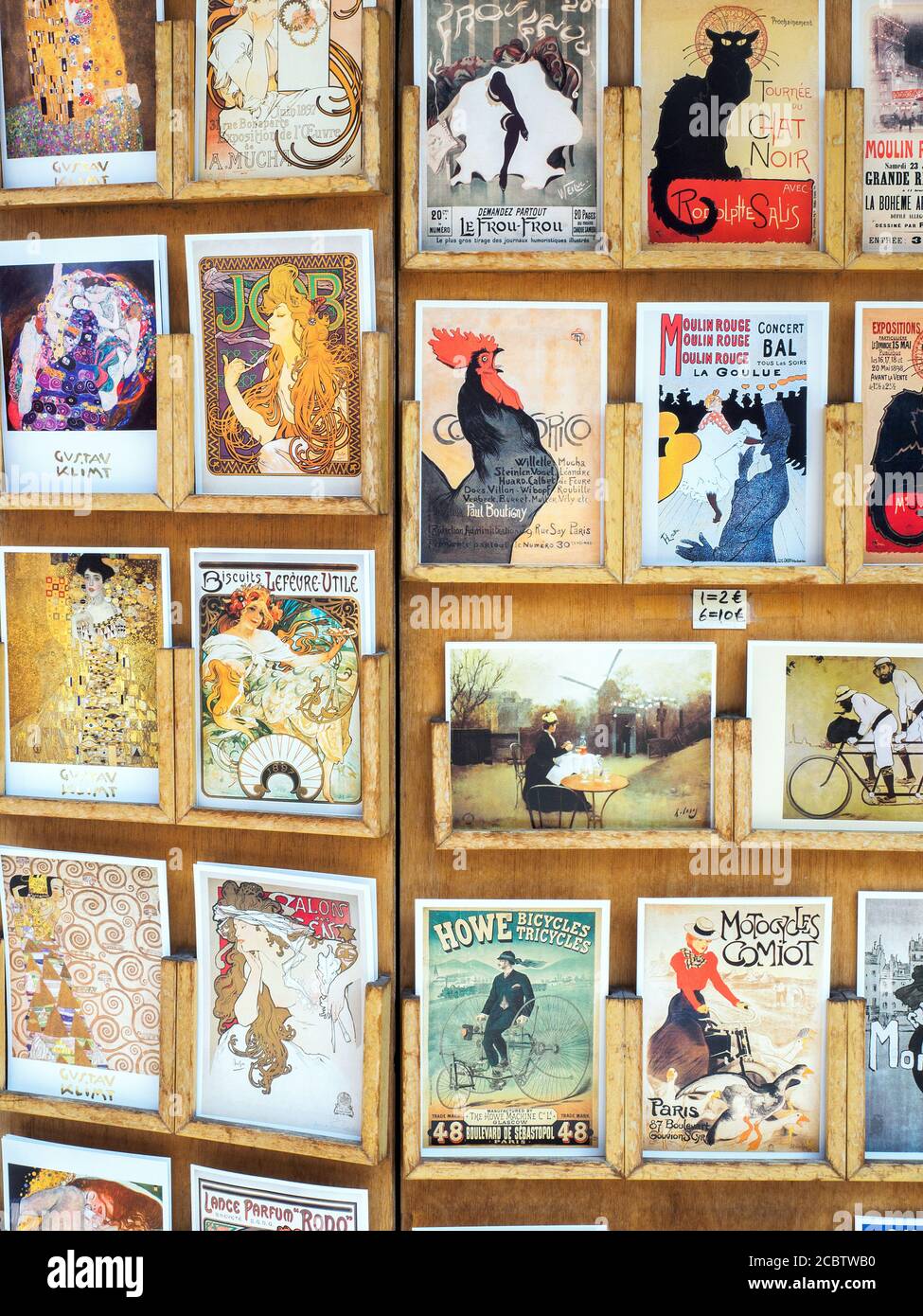Cartoline d'epoca in vendita nel quartiere Montmatre - Parigi, Francia Foto Stock