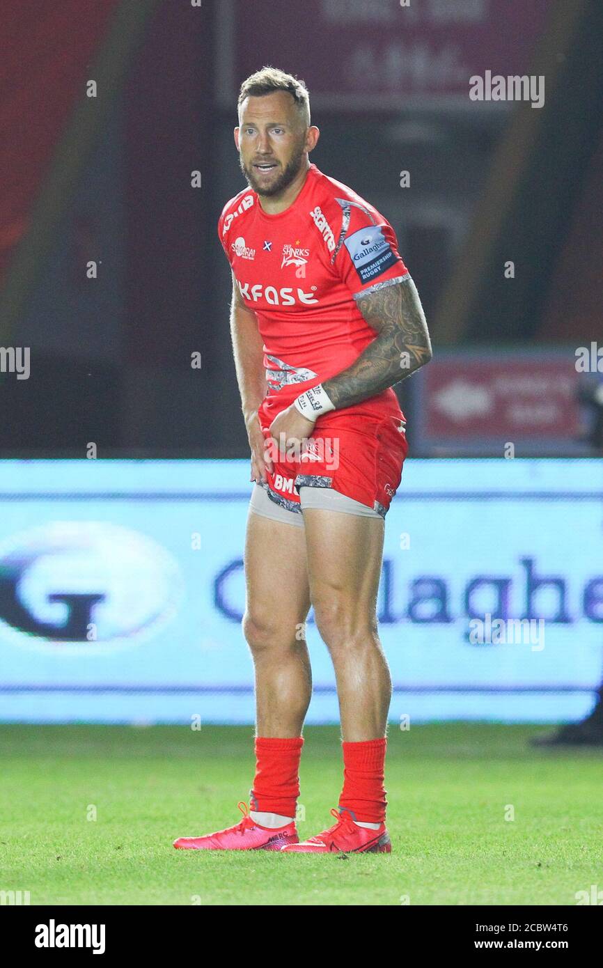 Twickenham, Regno Unito. 15 agosto 2020. Prova lo scorer Byron McGuigan di sale in azione durante la partita di rugby della Gallagher Premiership tra Harlequins e sale Sharks a Twickenham Stoop, Twickenham, Inghilterra, il 14 agosto 2020. Foto di Ken Sparks. Solo per uso editoriale, è richiesta una licenza per uso commerciale. Nessun utilizzo nelle scommesse, nei giochi o nelle pubblicazioni di un singolo club/campionato/giocatore. Credit: UK Sports Pics Ltd/Alamy Live News Foto Stock