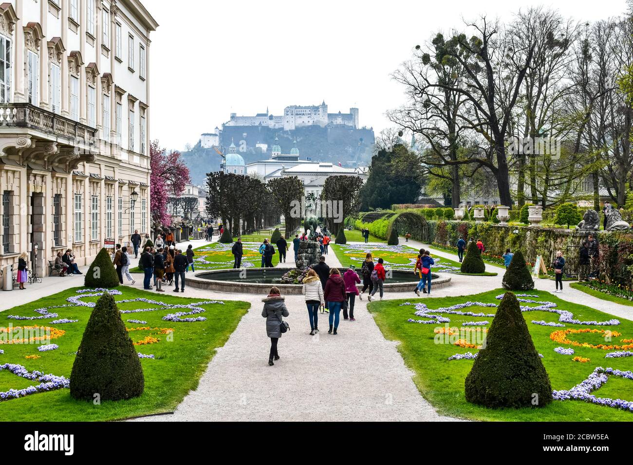 Palazzo Mirabell e giardini Foto Stock