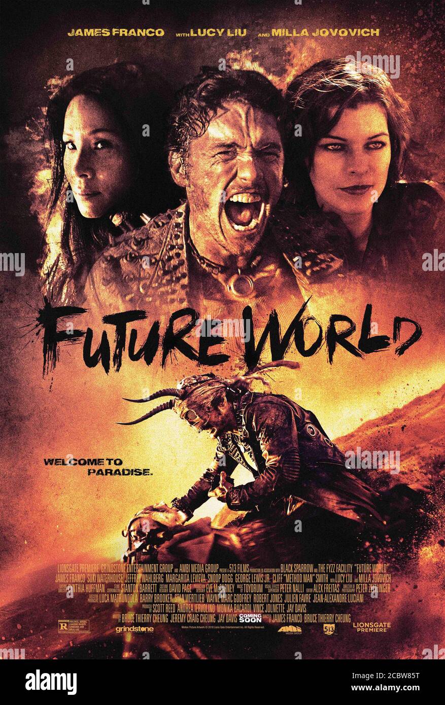 Future World (2018) diretto da James Franco e Bruce Thierry Cheung con James Franco, Suki Waterhouse, Jeff Wahlberg e Lucy Liu. Post apocalittico sci-fi su un principe alla ricerca della terra desolata sterile per una cura per la madre morente. Foto Stock