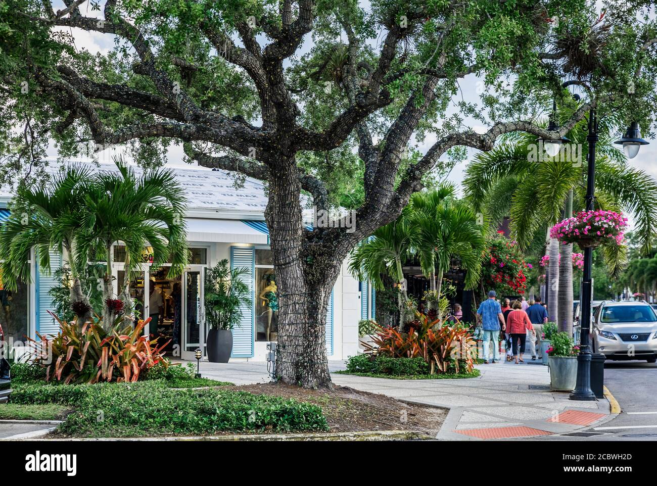 Affascinanti negozi lungo la terza strada nella Vecchia Naples, Florida, Stati Uniti d'America. Foto Stock