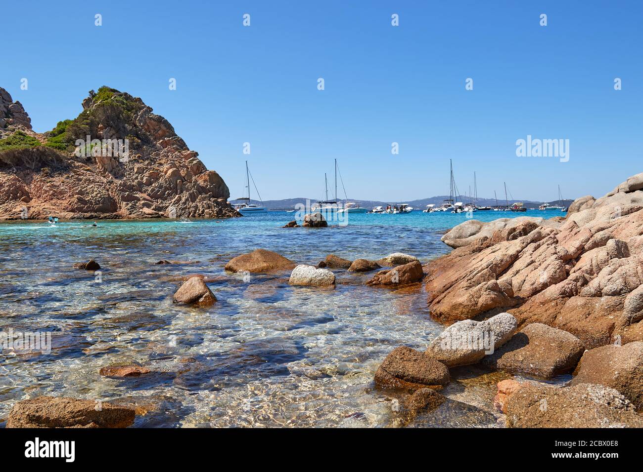 Vista sul mare tirreno della costa rocciosa dell'isola spargi, Sardegna Foto Stock