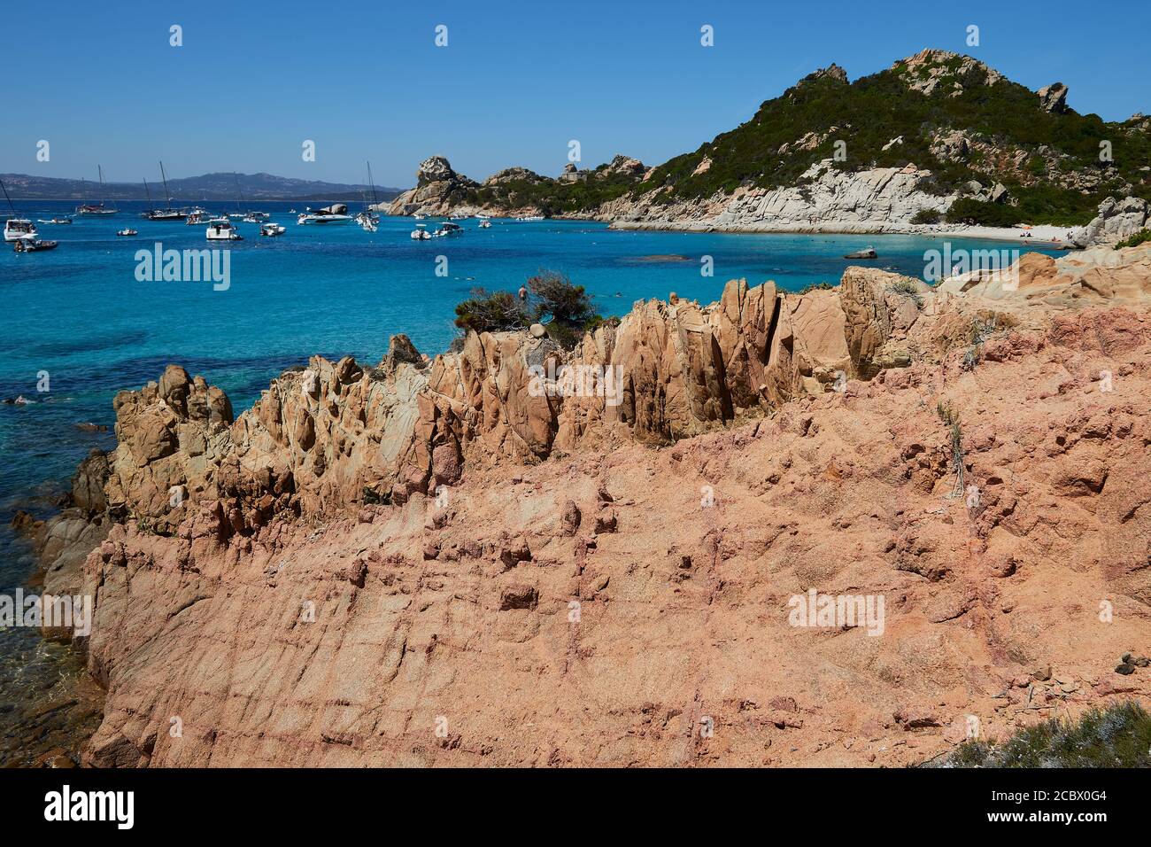 Vista sul mare tirreno della costa rocciosa dell'isola spargi, Sardegna Foto Stock