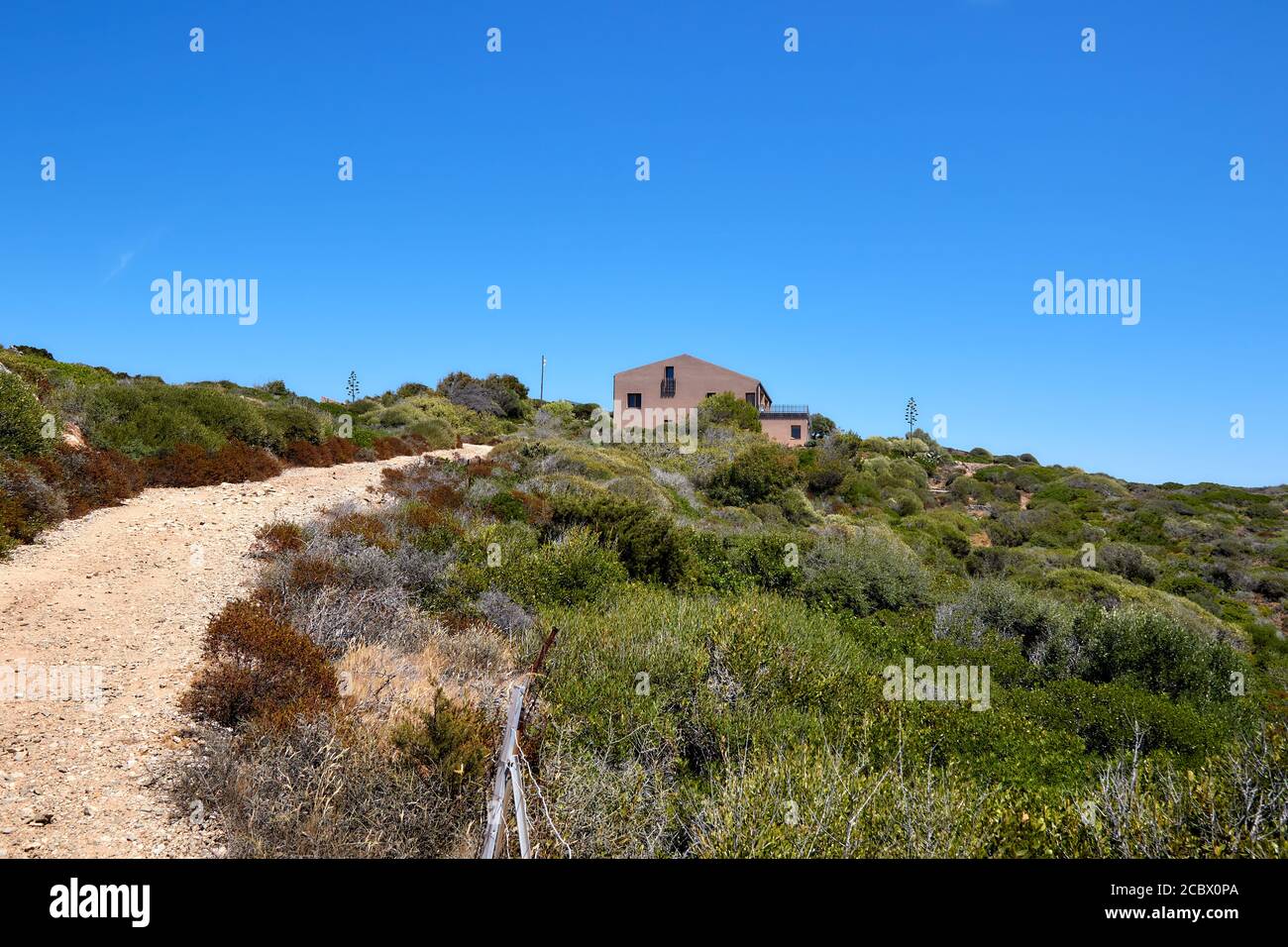 Isola di Santa Maria, vista dei wunderlasts per rocce e arbusti Foto Stock