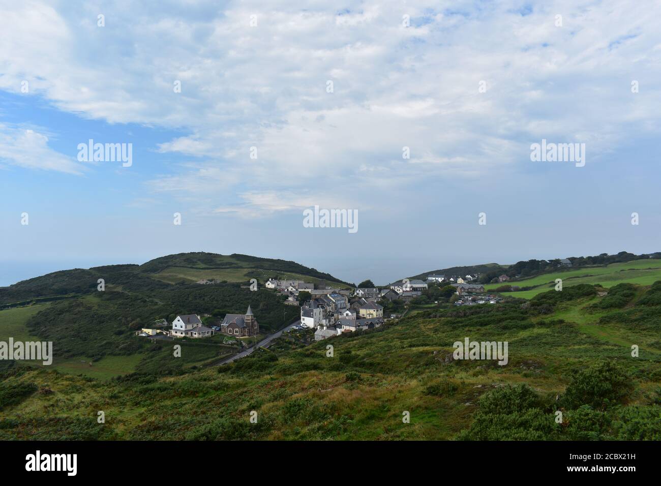 Estate 2020. Vista del Mortehoe Village, North Devon, Inghilterra Foto Stock