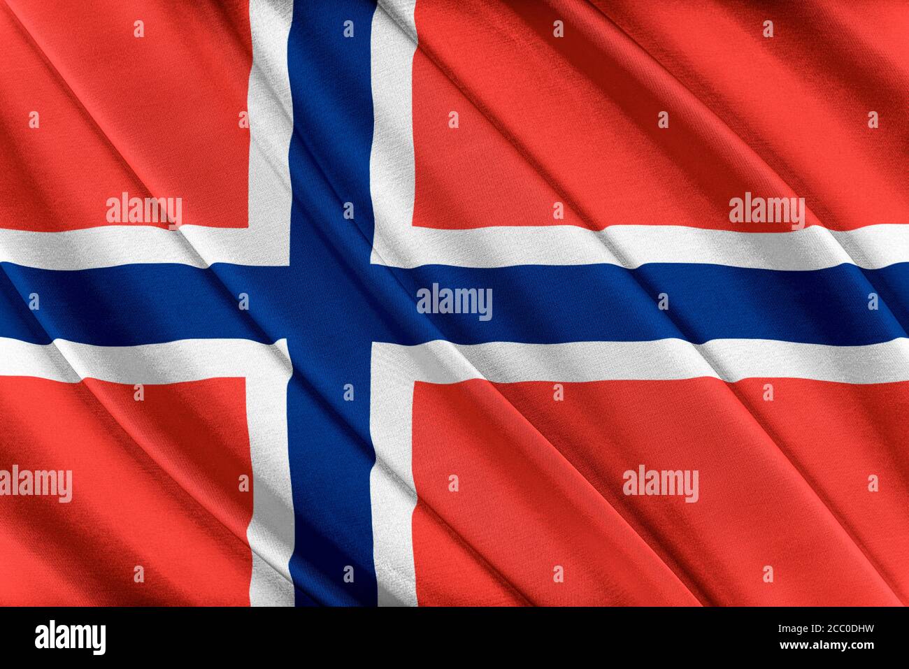 Bandiera norvegese colorata che sventola nel vento. Foto Stock
