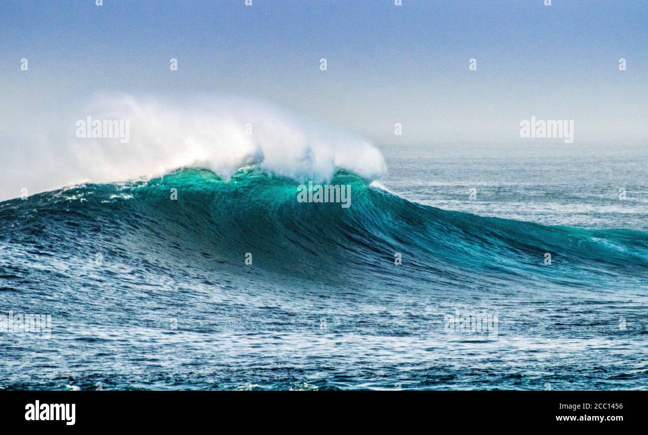 Spagna, Isole Canarie, Lanzarote, onda gigante a El Golfo Foto Stock