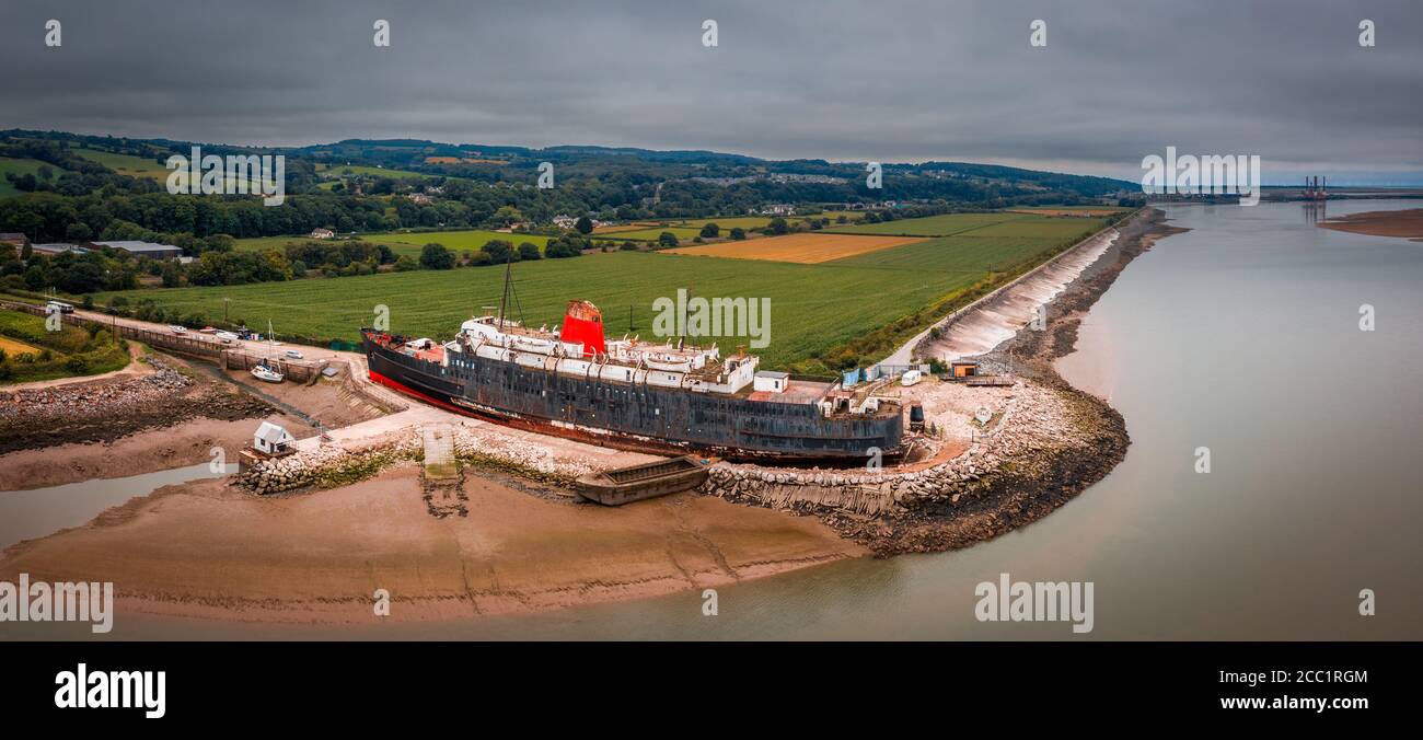 Mostyn Docks, River Dee, Galles del Nord, Regno Unito. TSS Duca di Lancaster abbandonò la nave a vapore ferroviaria attraccata a Mostyn Docks, fiume Dee, Galles del Nord Foto Stock