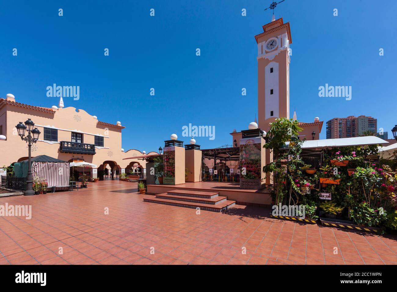 In Spagna, in vista di mercati di fiori e di cibo Foto Stock