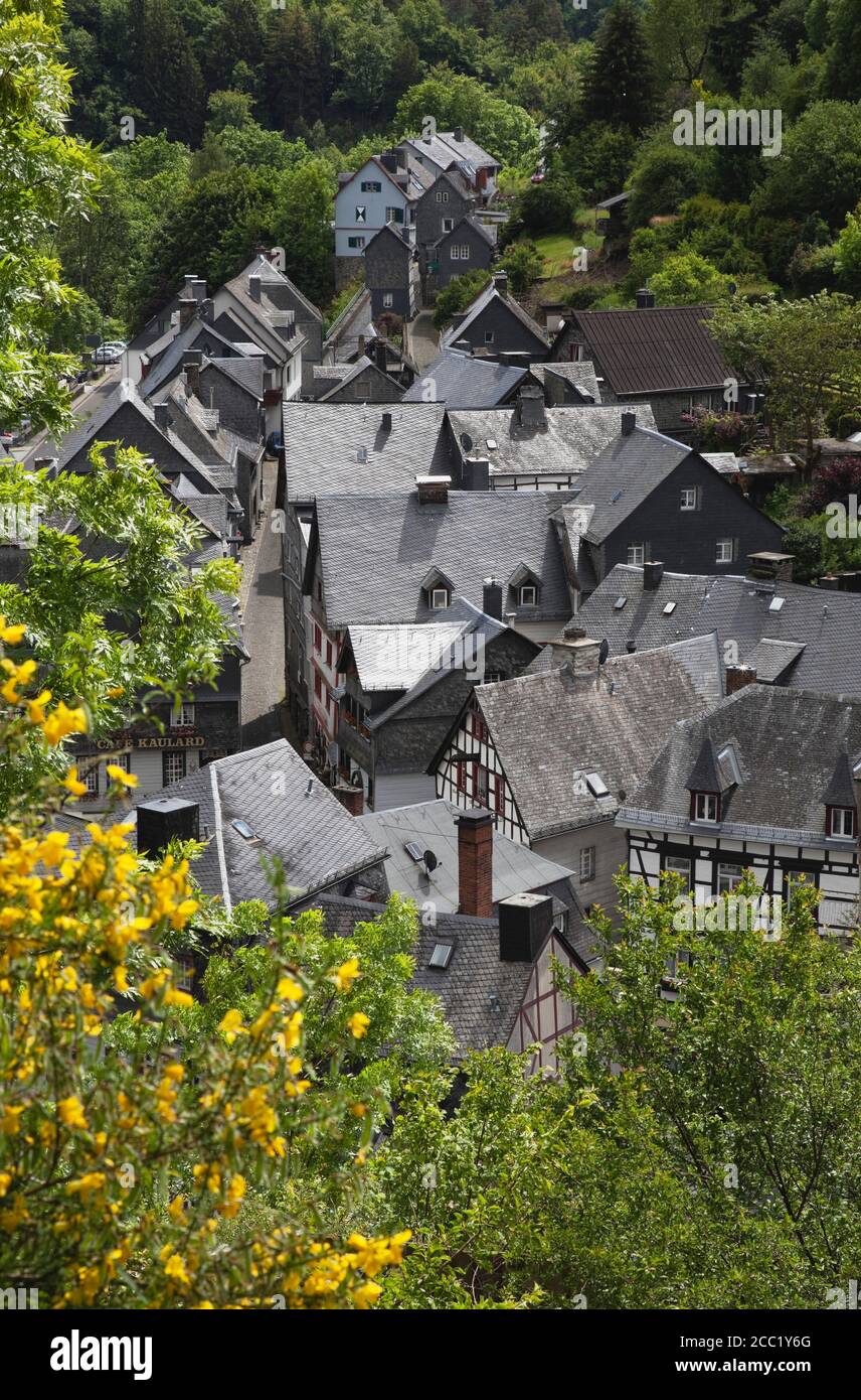 In Germania, in Renania settentrionale-Vestfalia, vista di Monschau Foto Stock