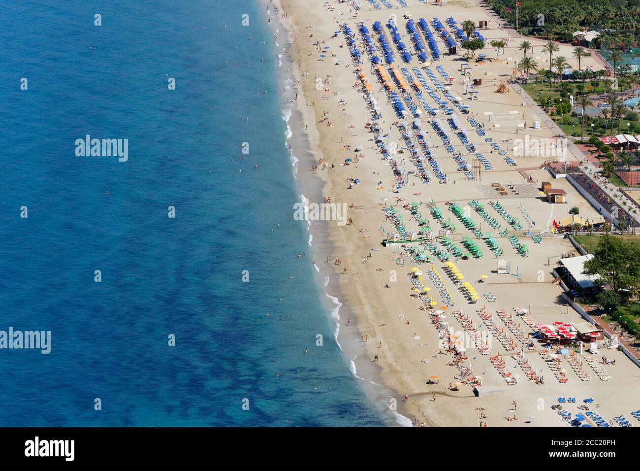 La Turchia, Alanya, vista della spiaggia di Cleopatra Foto Stock
