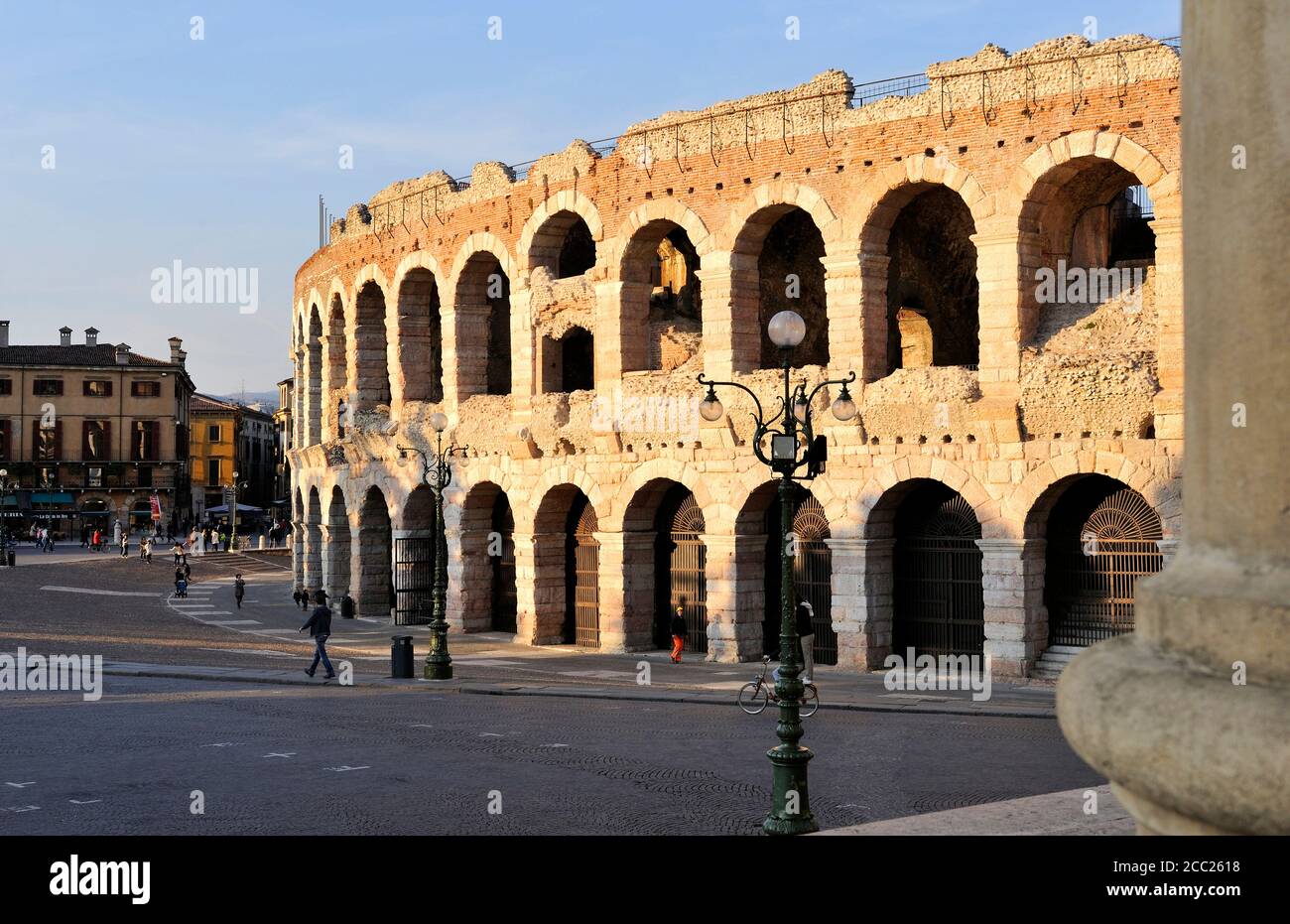 L'Italia, vista di Arena di Verona in Piazza Bra Foto Stock