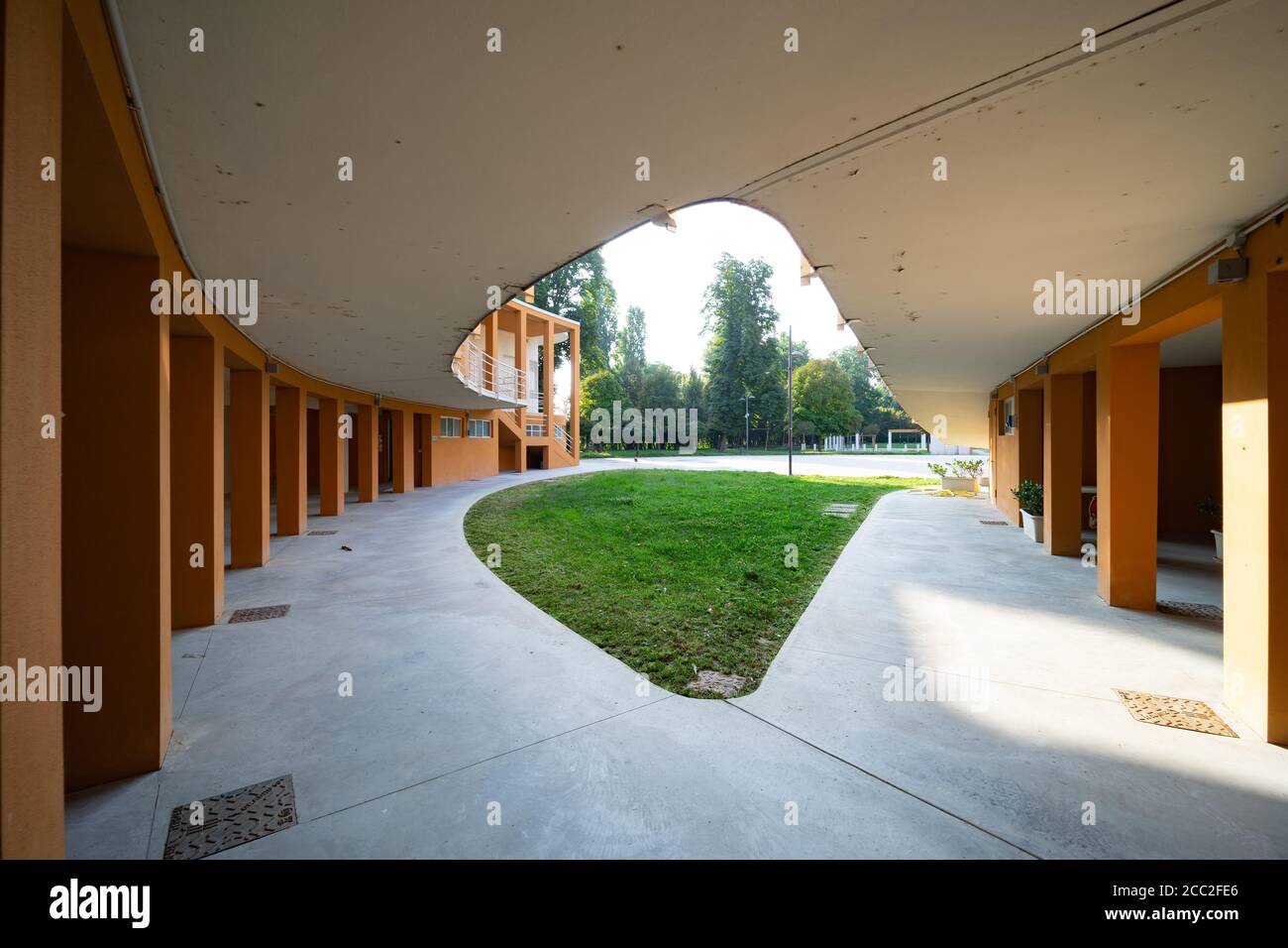 Colonia Farinacci, Cremona, Italia; 1936, su progetto di Carlo Gaudenzi, esempio di architettura organica modernista italiana del periodo fascista Foto Stock