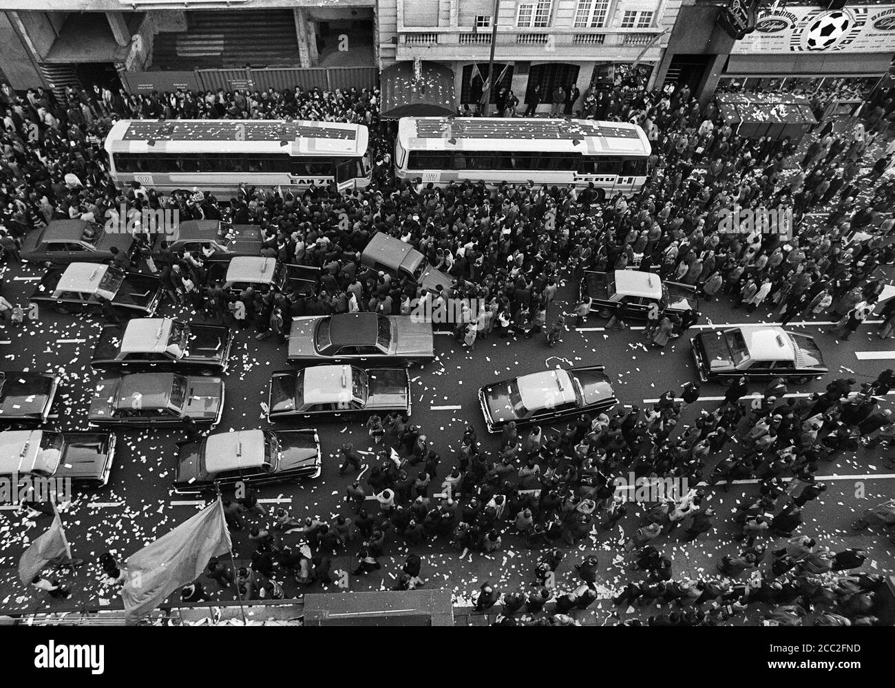 I fan argentini celebrano per le strade di Buenos Aires il Campionato del mondo FIFA 1978. Foto Stock