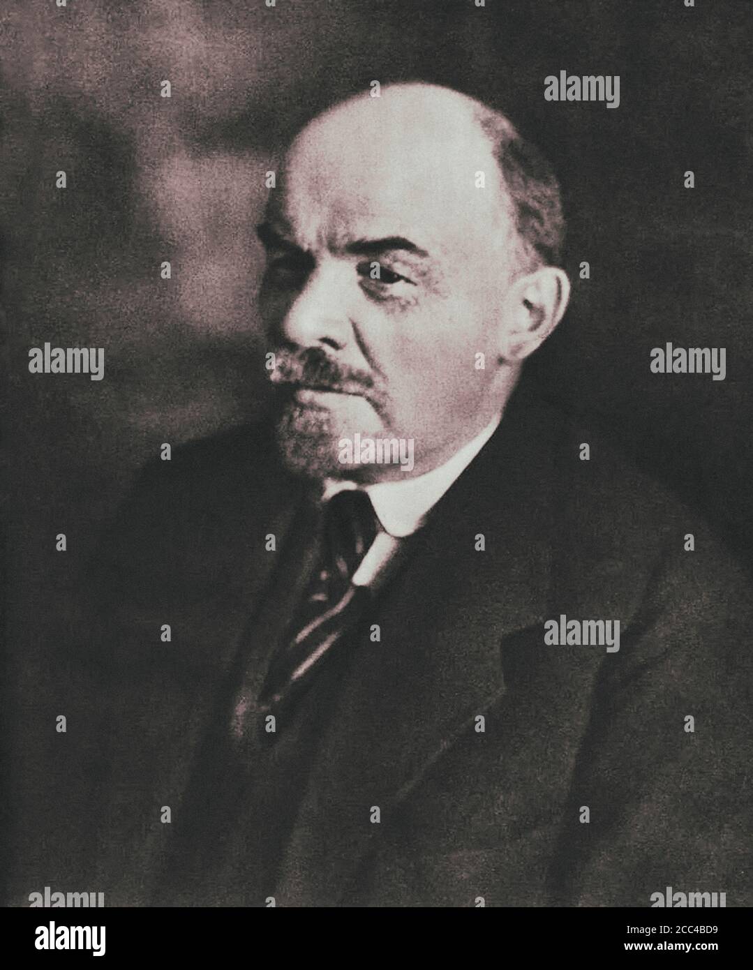 Vladimir Ilyich Ulyanov (1870 - 1924), meglio conosciuto con il suo alias Lenin, è un rivoluzionario russo, politico e teorico politico. Ha servito come Foto Stock
