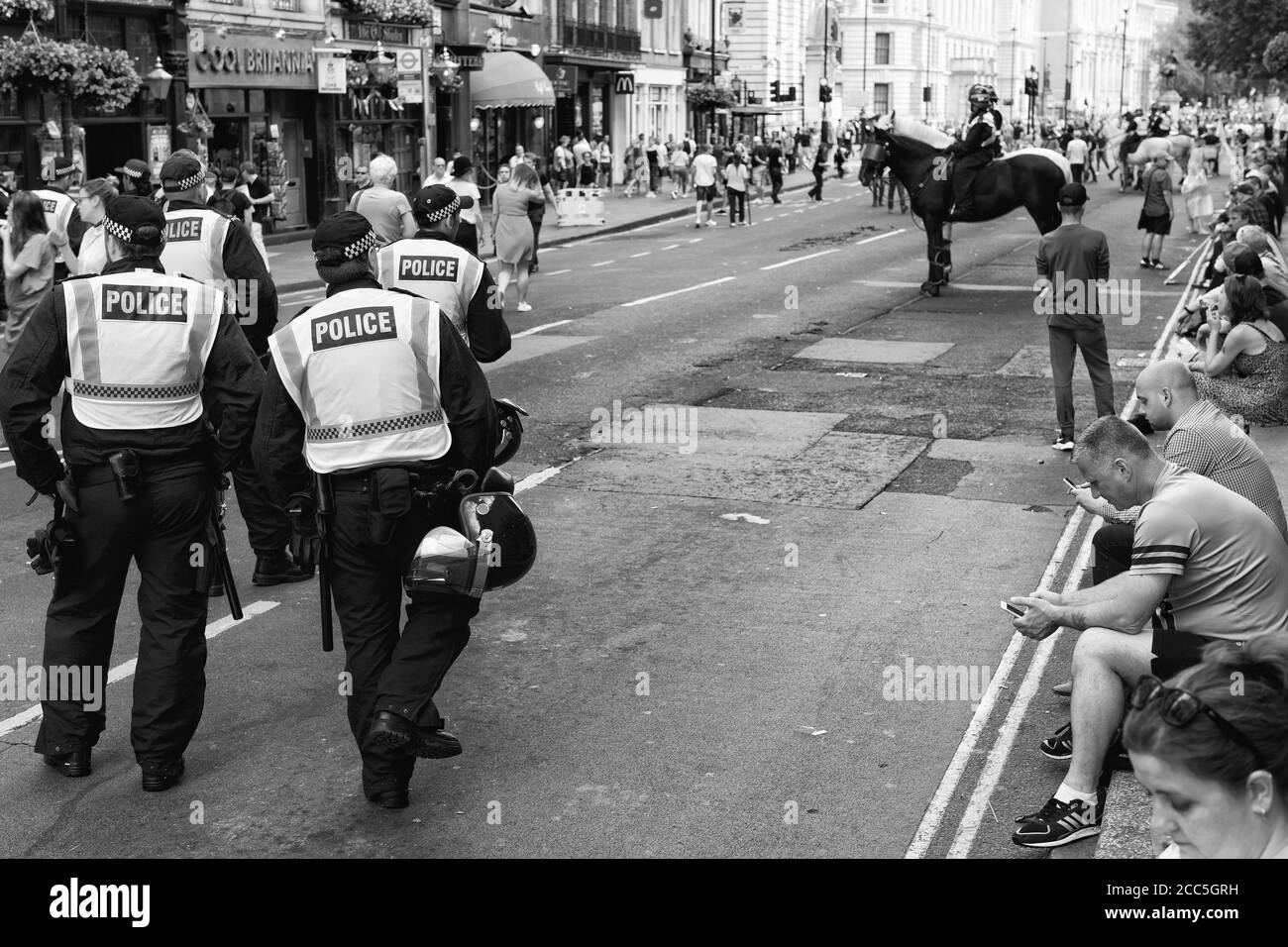 Metropolitan Police al Rally pro-Trump di Londra Foto Stock