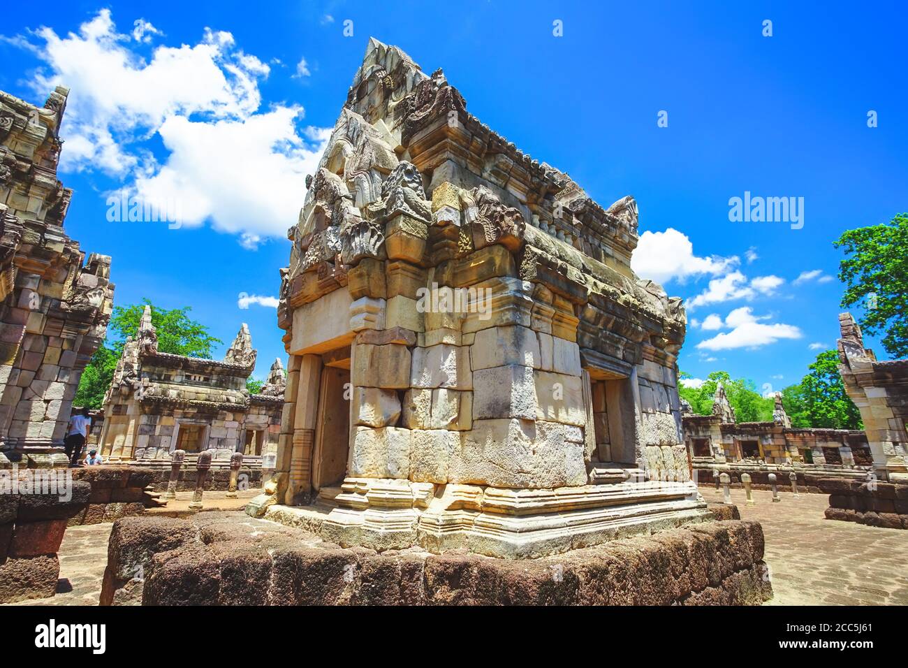 Bella scena del Parco storico Sadok Kok Thom, questo è un tempio Khmer 11 ° secolo in oggi è nella provincia di SA Kaeo, Thailandia. Foto Stock