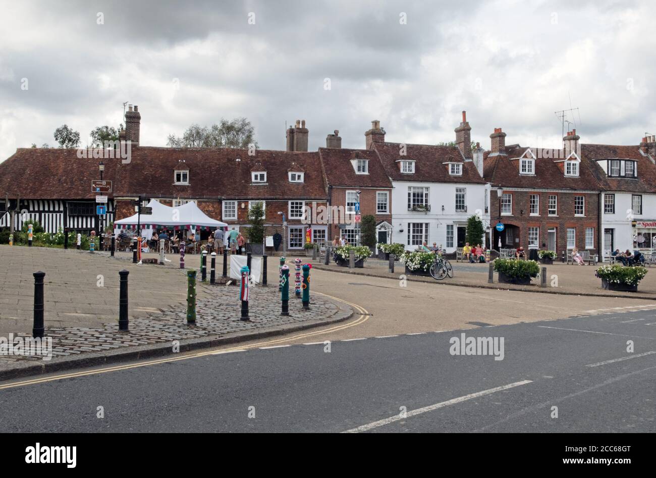 The Abbey Green, High Street, Battle, East Sussex, Regno Unito Foto Stock