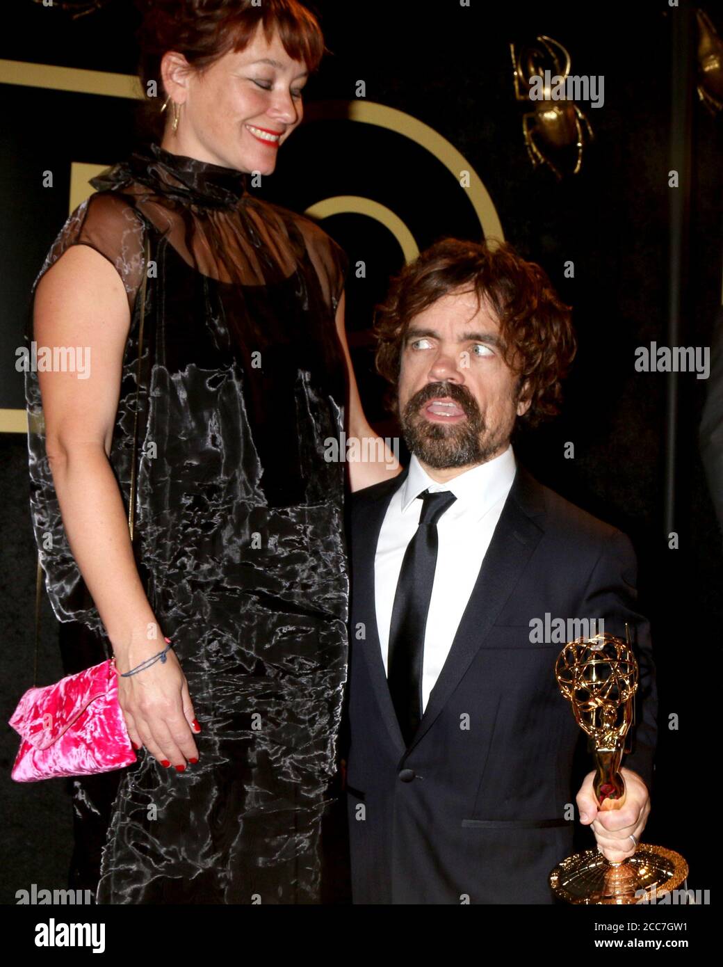 LOS ANGELES - SET 17: Erica Schmidt, Peter Dinklage al HBO Emmy After Party - 2018 al Pacific Design Center il 17 settembre 2018 a West Hollywood, California Foto Stock