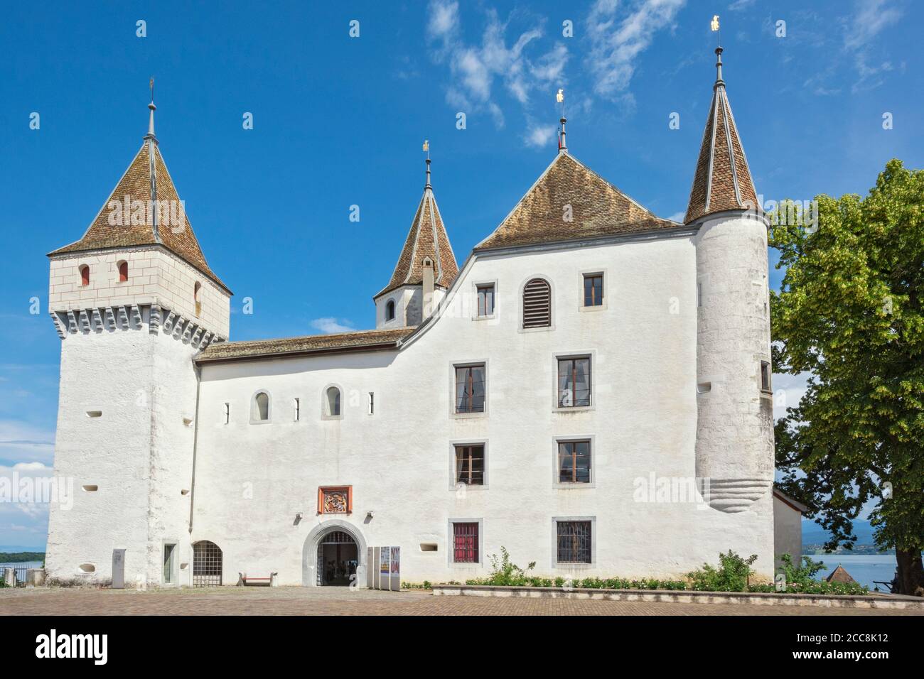 Svizzera, Vaud Canton, Nyon, Place du Chateau, Castello Foto Stock