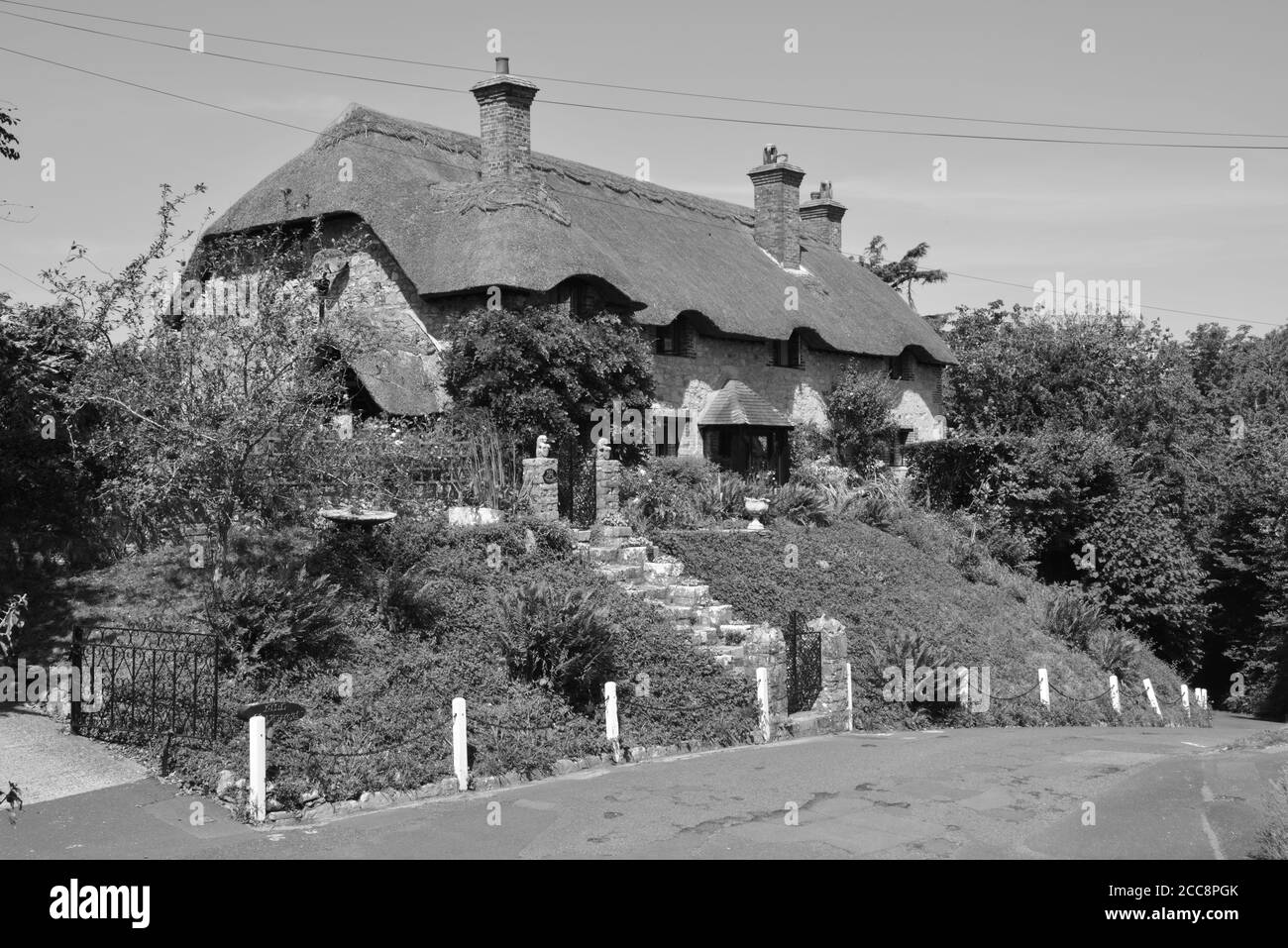 Cottage con tetto in paglia sull'Isola di Wight. Foto Stock