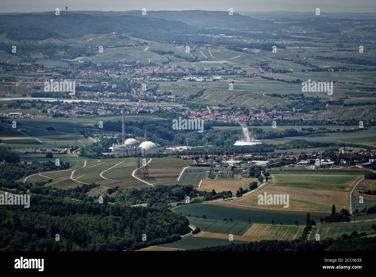 La centrale nucleare Neckarwestheim è in funzione dal 1976 con l'unità uno. Il generatore è il più grande generatore CA monofase al mondo. Foto Stock
