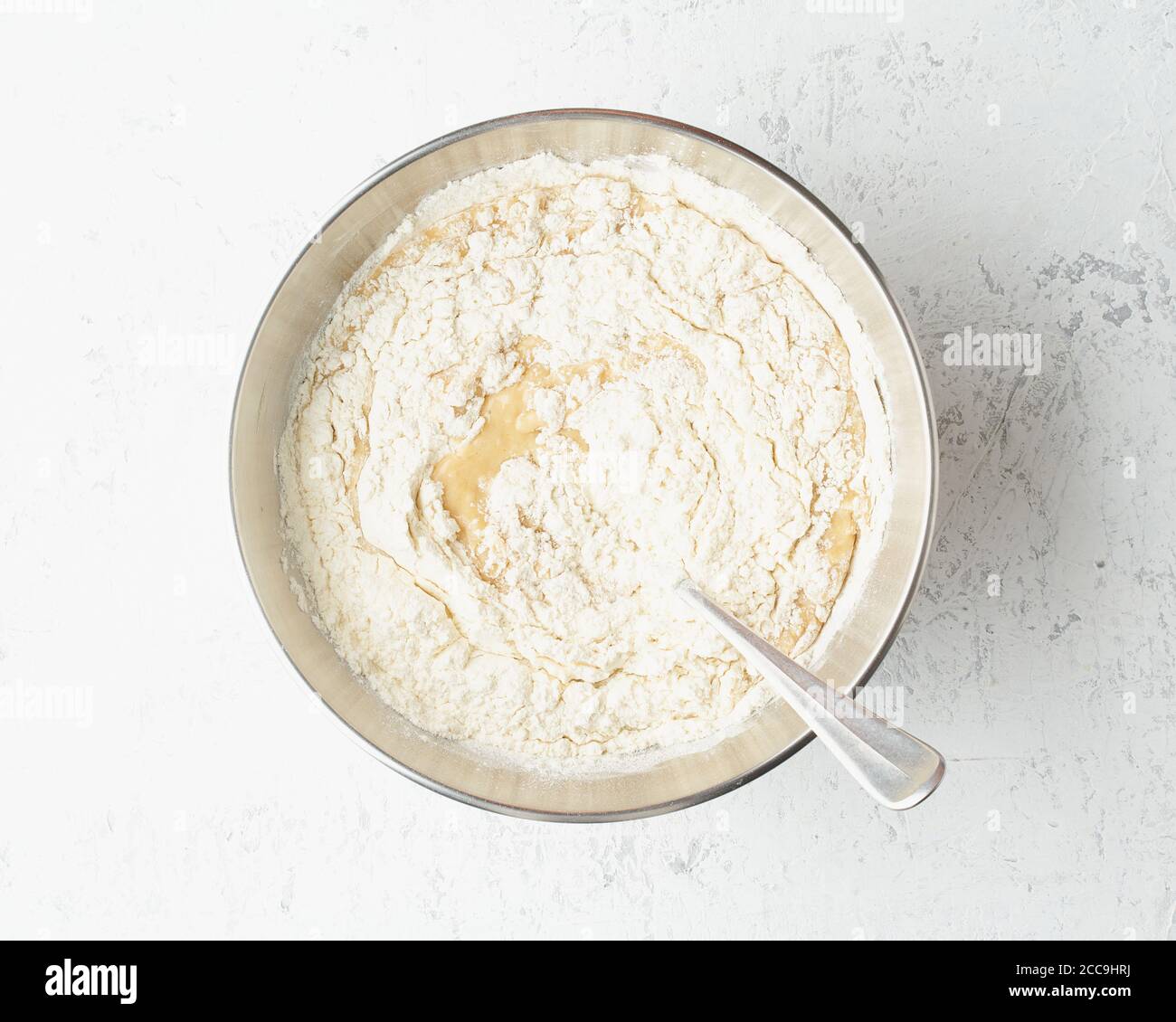 Pane di Banana fatto in casa. Impasto per torta. Ricetta passo per passo. Fase 9. Foto Stock