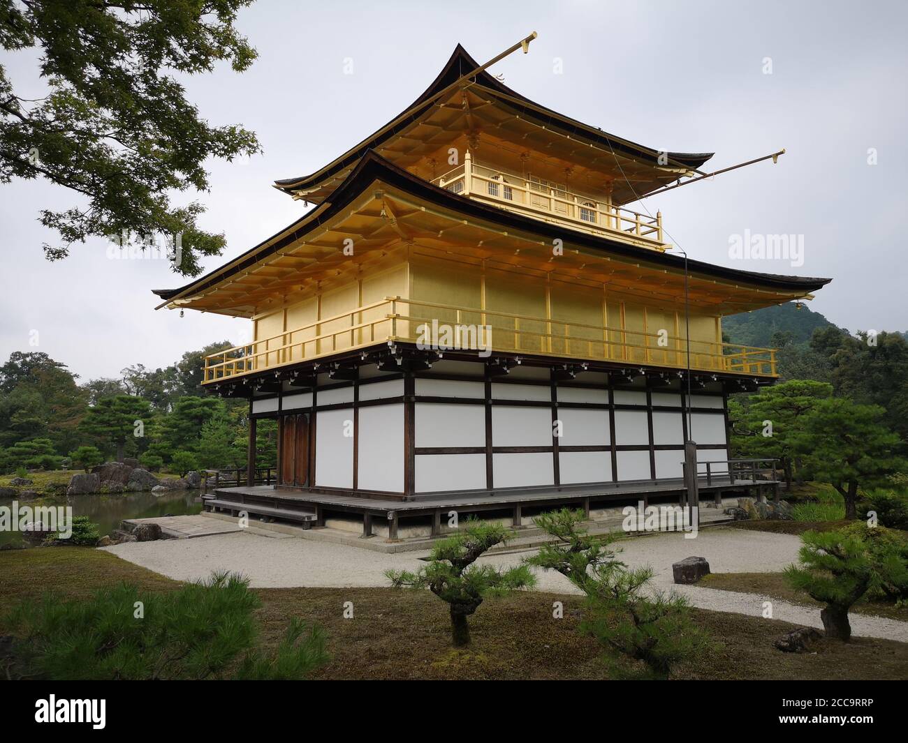 Tempio storico di Kinkaku-ji a Kyoto, Giappone Foto Stock