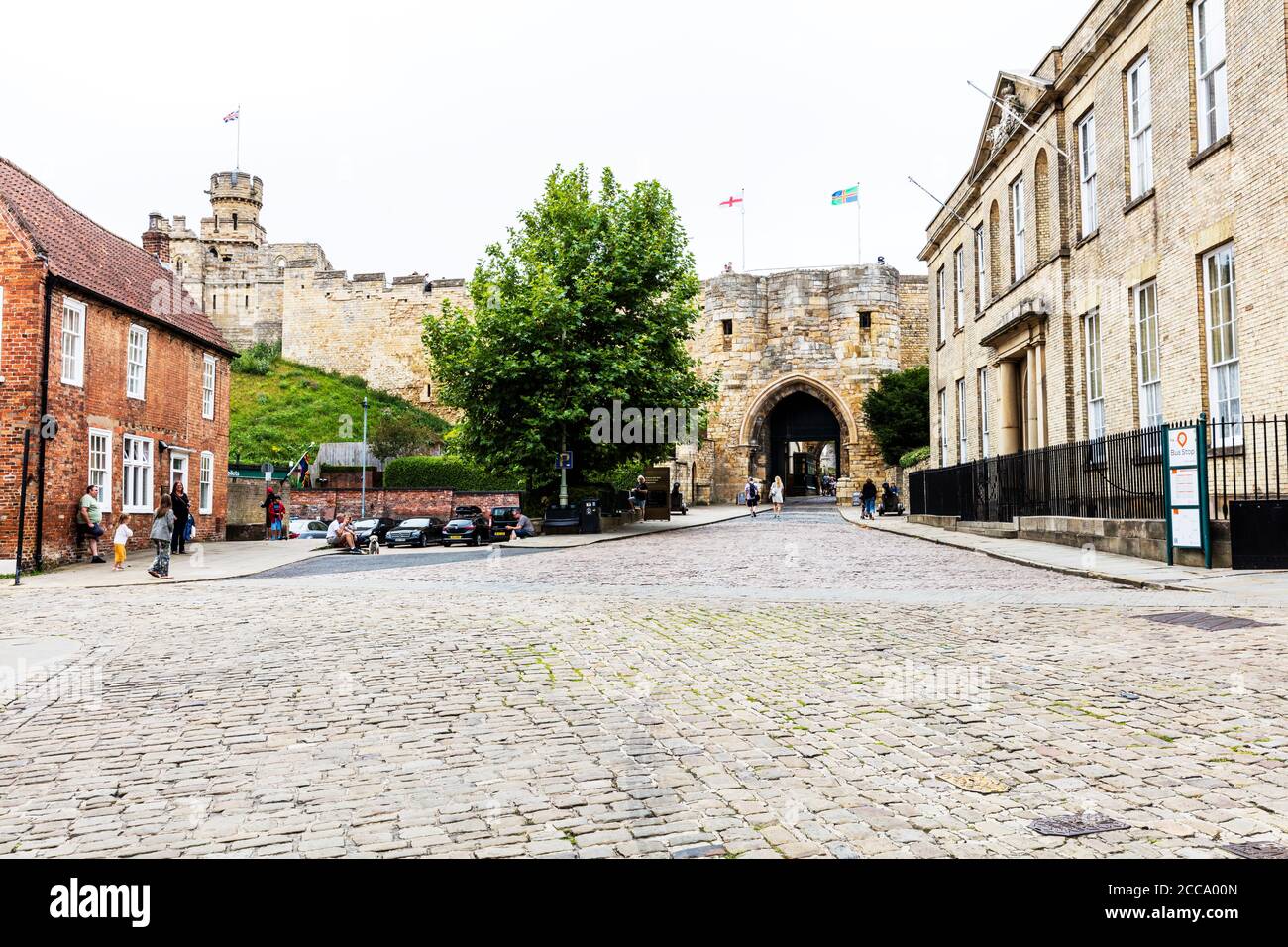 Lincoln Castle, Lincoln Castle Square, Lincoln Castle Walls, Lincoln City, Lincolnshire, Regno Unito, Inghilterra, castello, mura, cancello, Lincoln Castle gate, piazza Foto Stock