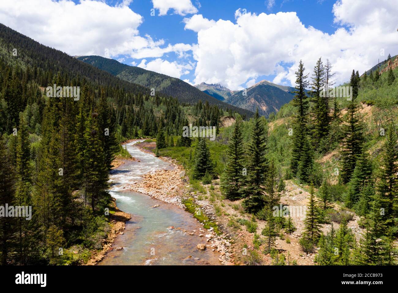 Scenic Mineral Creek lungo la Million Dollar Highway nella contea di San Juan, Colorado Foto Stock