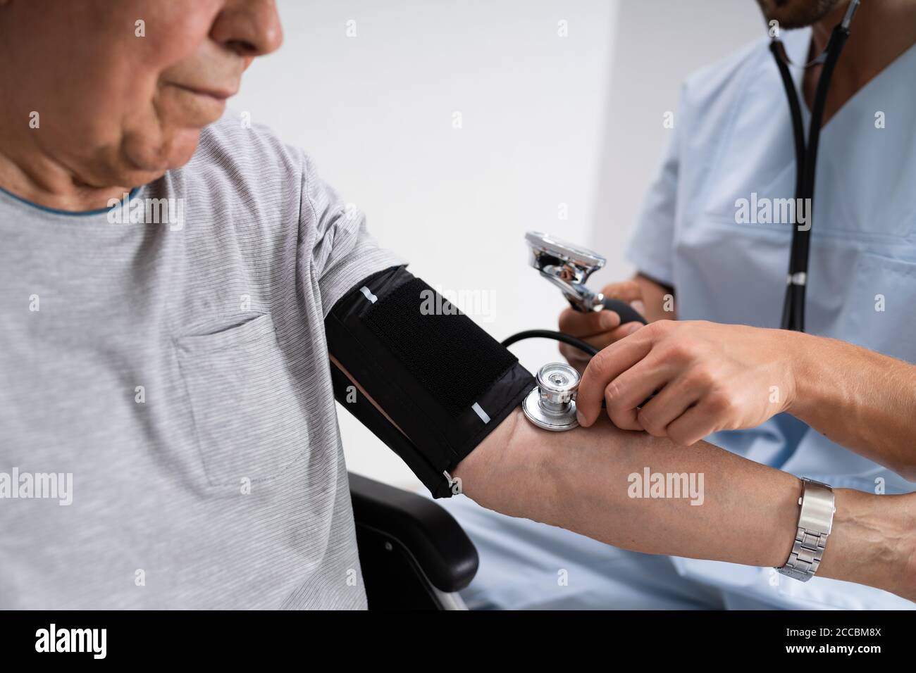 Pressione sanguigna cardiovascolare alta. Ipertensione sanitaria Foto Stock