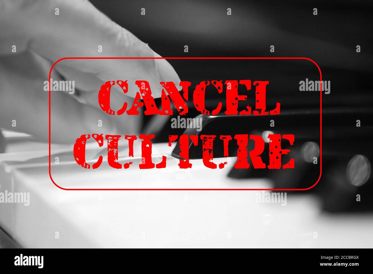 Immagine simbolica per il dibattito sulla cosiddetta "Cultura di annullamento" e i relativi divieti o cancellazioni di prestazioni da vari artisti nel rece Foto Stock