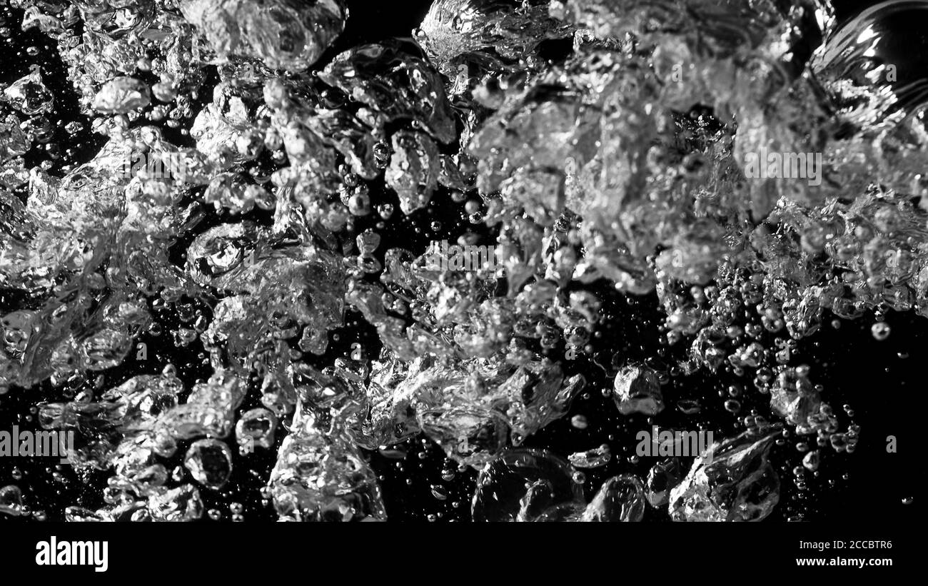 Acqua nera con bolle di ossigeno, sfondo astratto Foto Stock