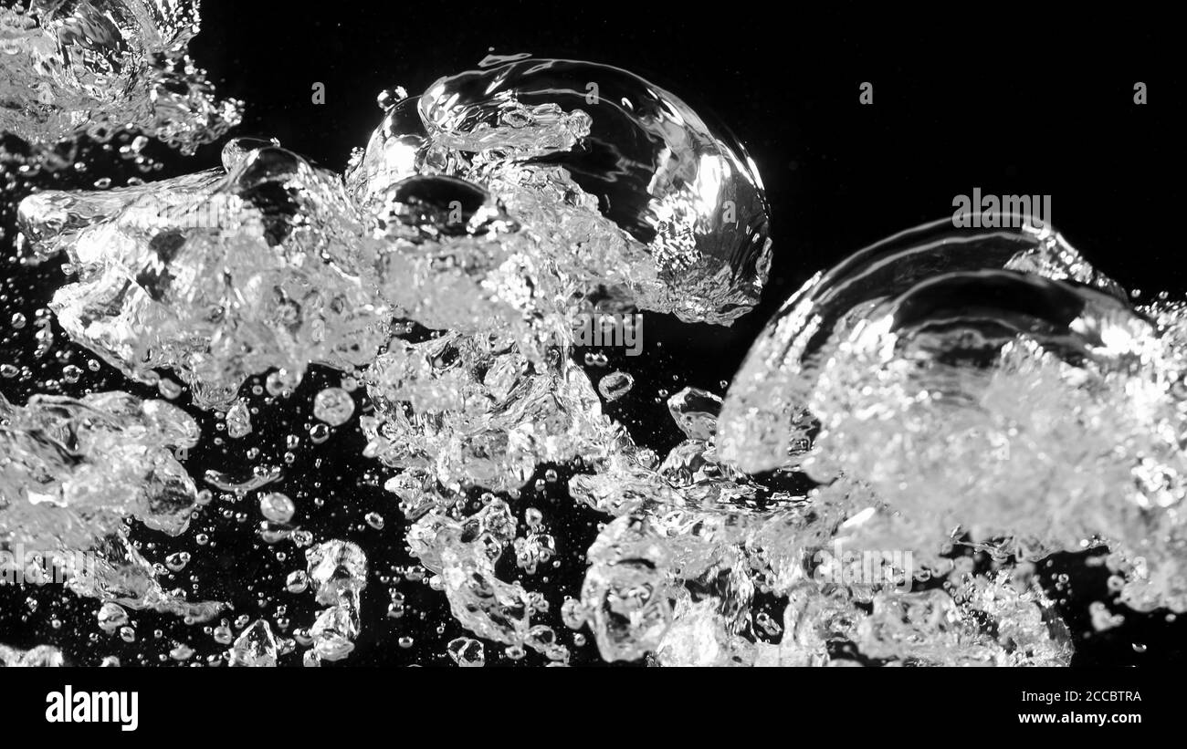 Acqua nera con bolle di ossigeno, sfondo astratto Foto Stock