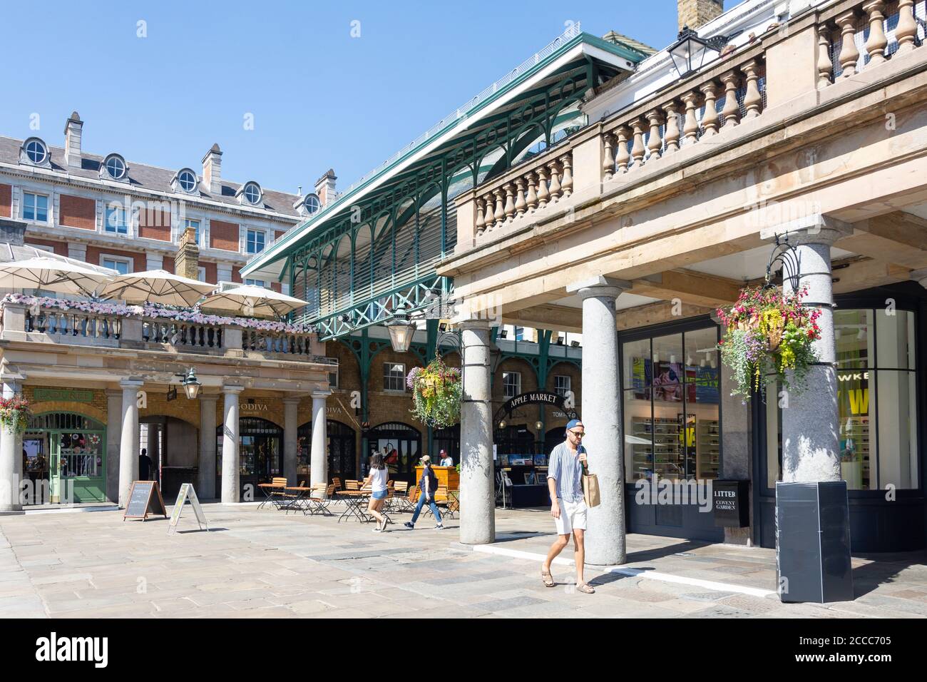 Apple Market, Covent Garden Market Square, Covent Garden, City of Westminster, Greater London, Inghilterra, Regno Unito Foto Stock