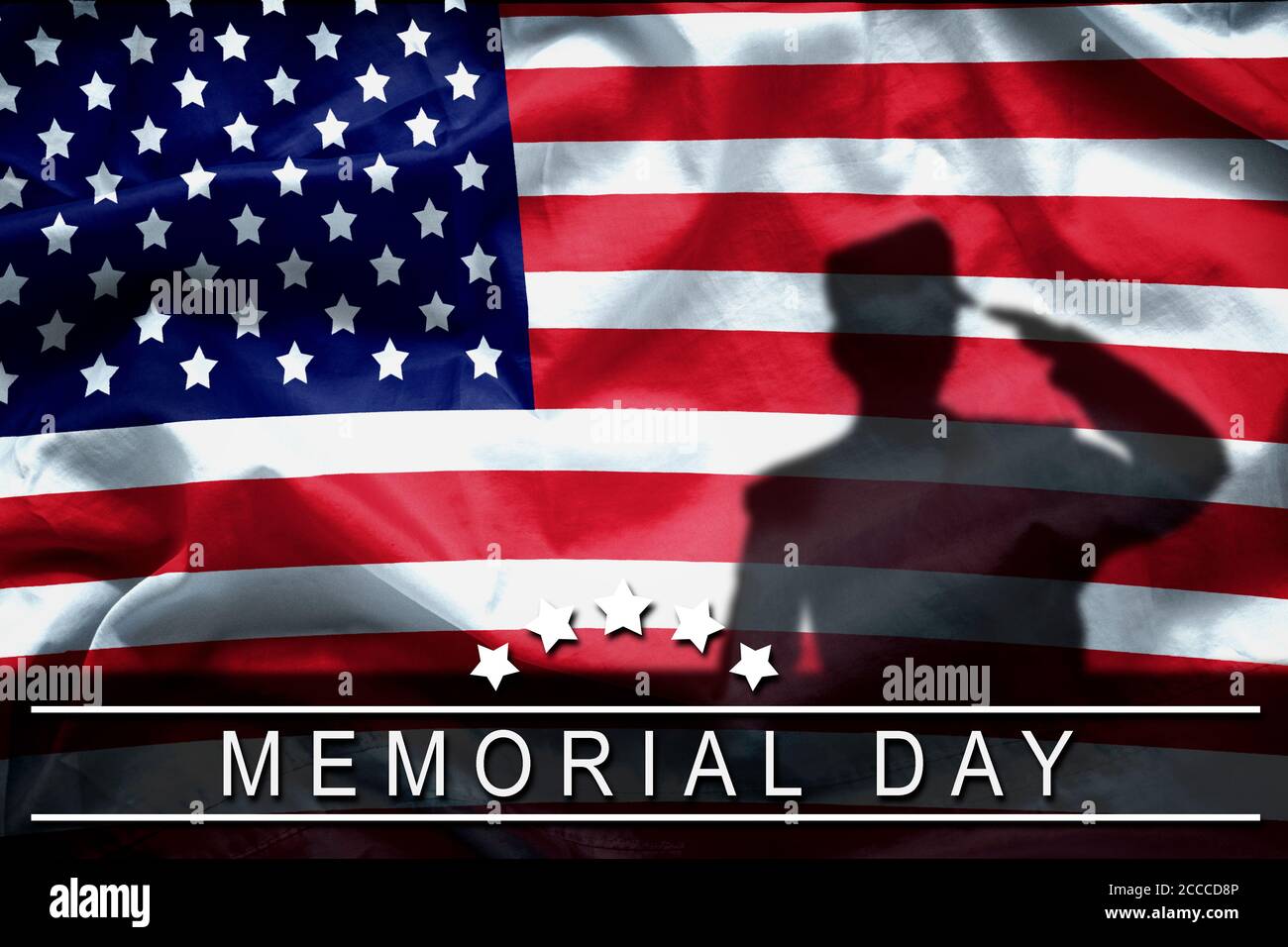 Biglietto d'auguri Happy Memorial Day, festa nazionale americana. Memorial Day background ricordare e onore , ombra di soldato sulla bandiera americana con la parola Foto Stock