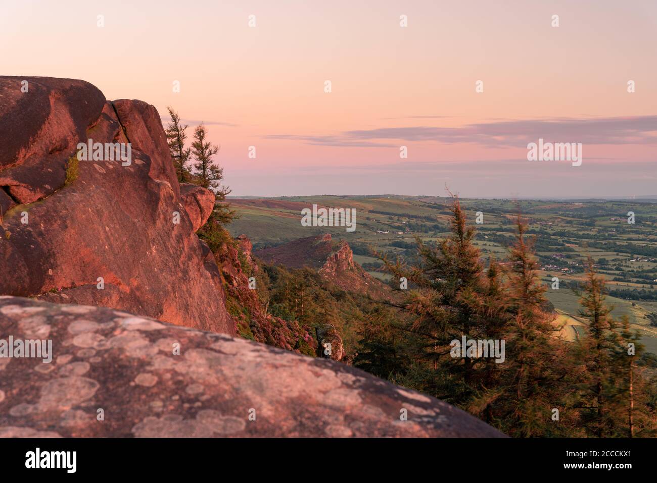 Vista panoramica delle Roaches al tramonto nel Peak District National Park, Staffordshire, Regno Unito Foto Stock