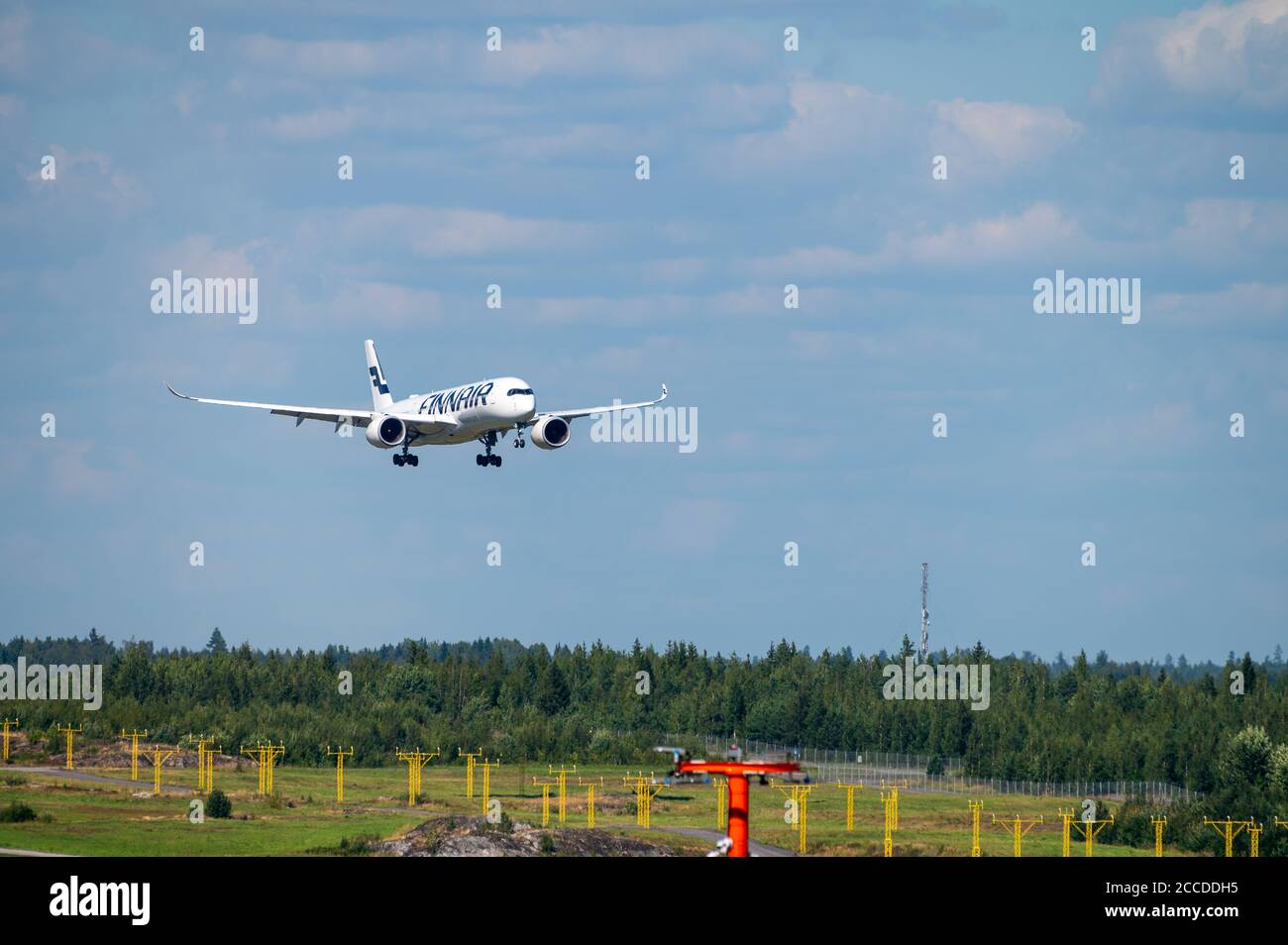 Helsinki / Finlandia - 21 agosto 2020: OH-LWG, Finnair Airbus A350-900 volo AY102 in arrivo all'aeroporto Helsinki-Vantaa. Foto Stock