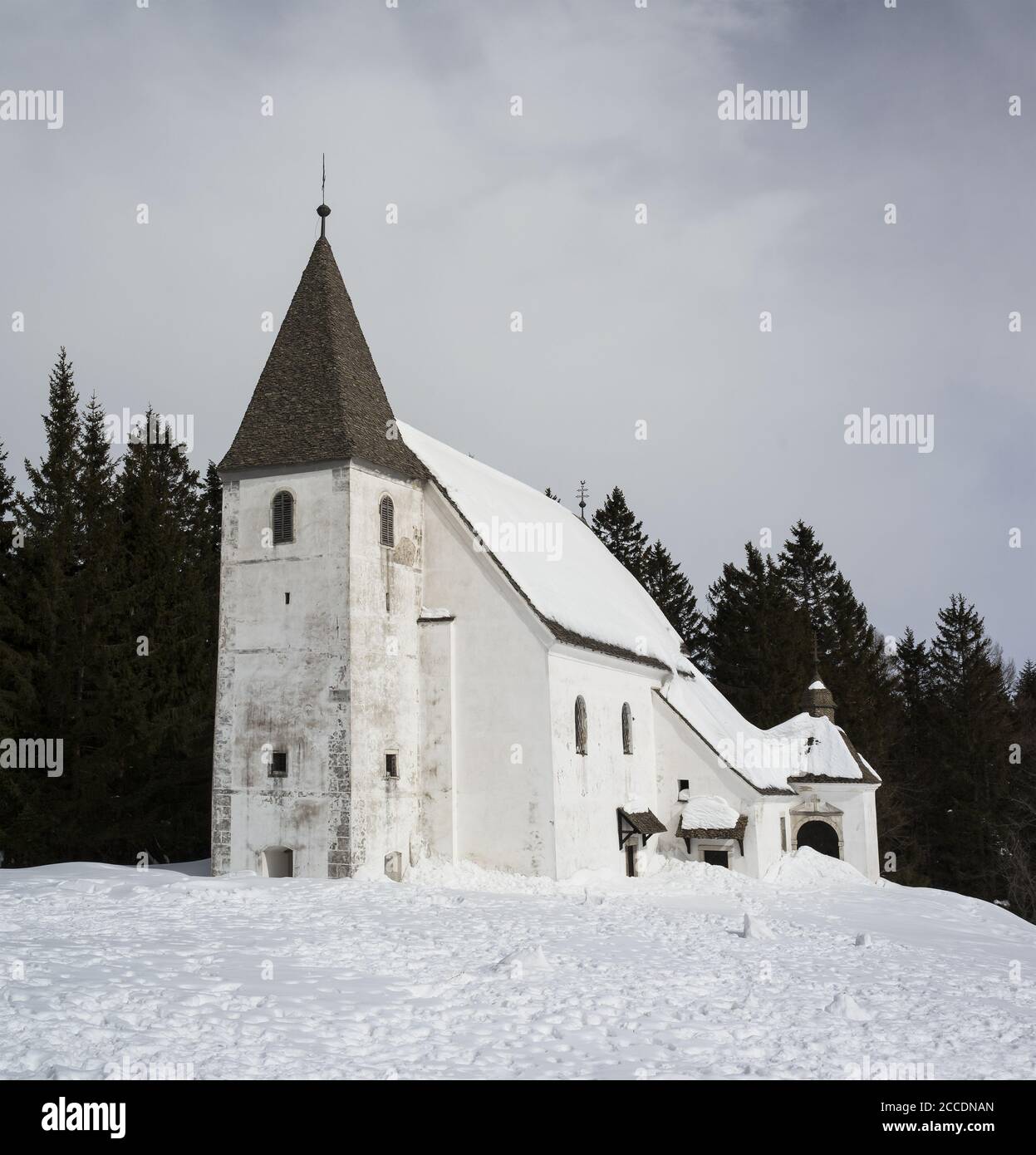Sveti Areh (Chiesa di Sant'Areh), Pohorje montagne, Maribor, Stiria, Slovenia - storico edificio sacrale della chiesa cristiana. Sloveno sightseei Foto Stock