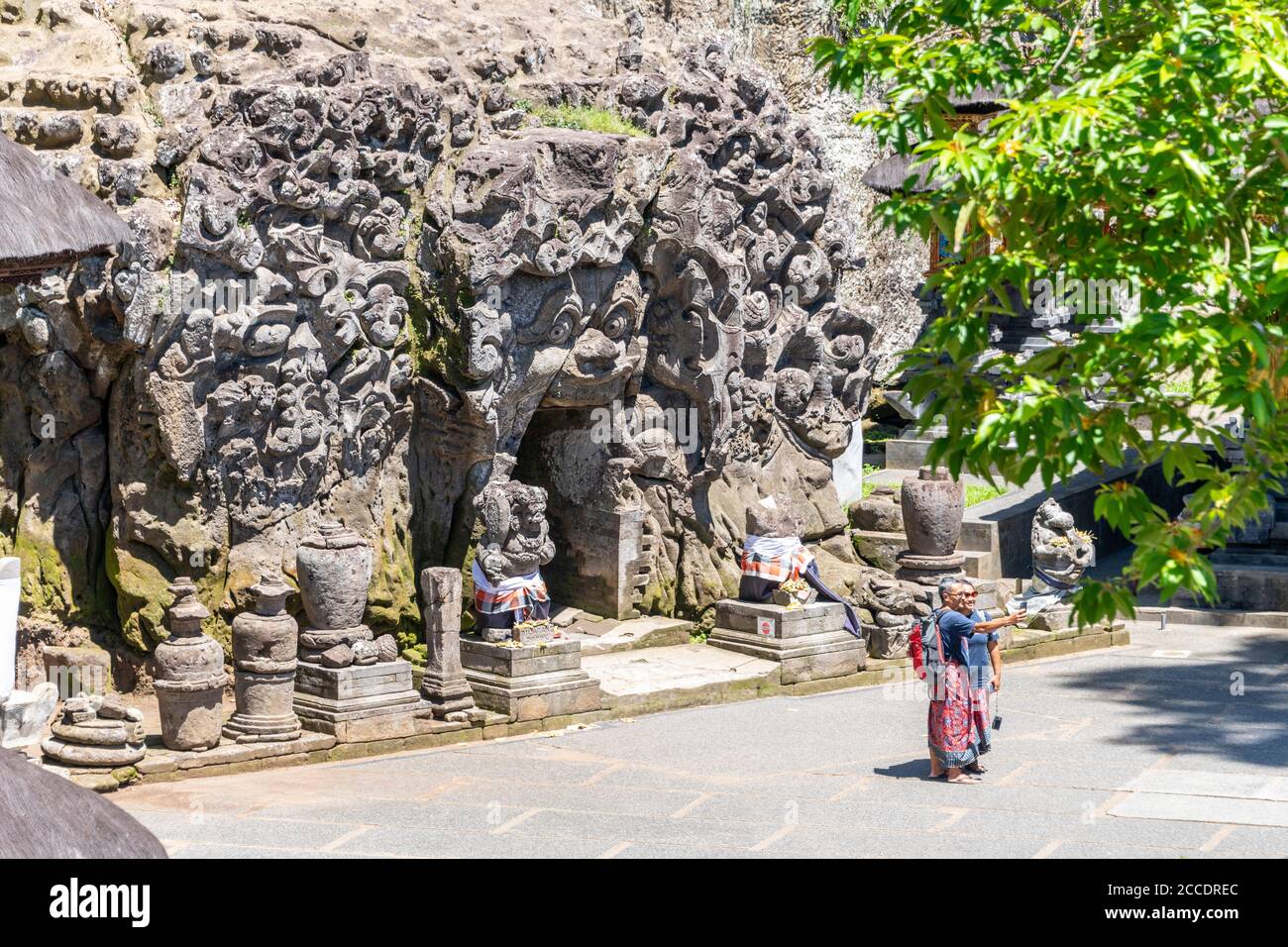 Goa Gajah, o Grotta dell'Elefante, si trova sull'isola di Bali vicino a Ubud, in Indonesia. Costruito nel 9 ° secolo, anche se le origini esatte del cav Foto Stock