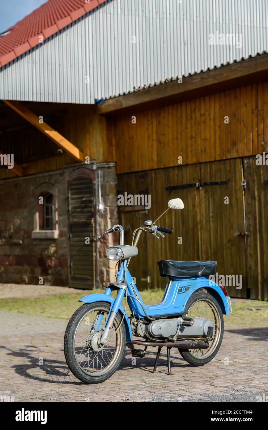 Michelstadt, Hessen, Germania. Vespa Boxer 2 ciclomotore Piaggio & Co, anno  di costruzione 1974, 1.5 HP, 49 ccm Foto stock - Alamy