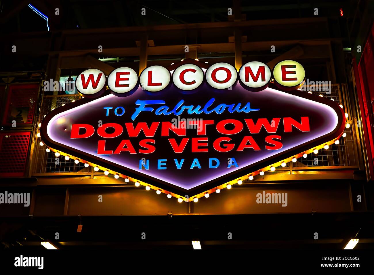Benvenuti al favoloso cartello Downtown Las Vegas a Fremont Street a Las Vegas, USA. E' una citta' turistica di fama internazionale conosciuta principalmente per il gamb Foto Stock