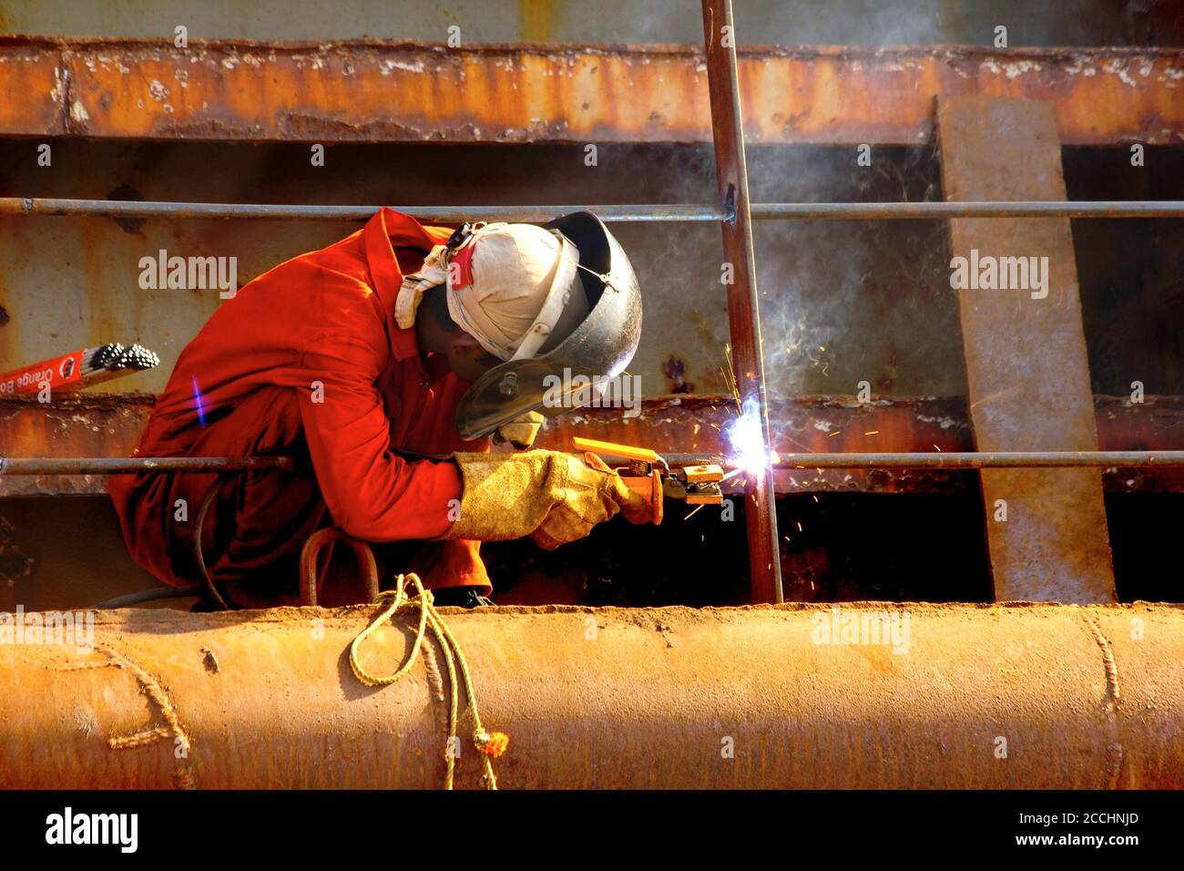 lavori di saldatura in corso Foto Stock