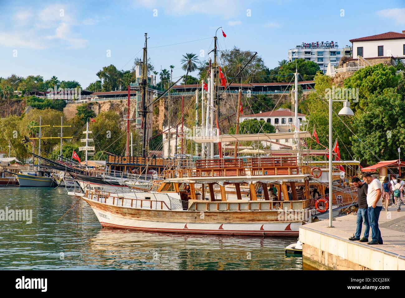 Porto nella città vecchia di Antalya in Turchia Foto Stock