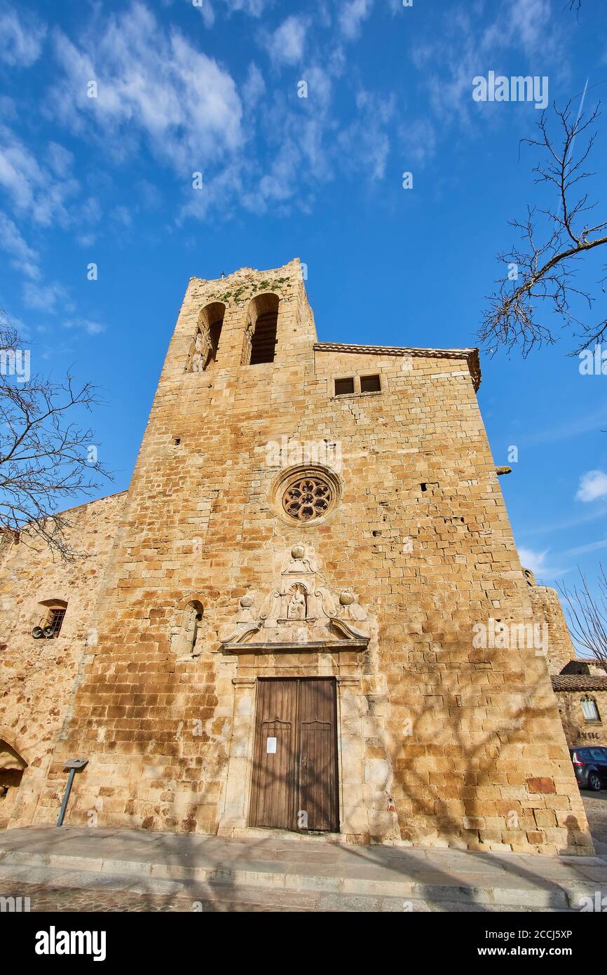 Chiesa di Sant Pere in Pals borgo medievale, Girona, Spagna Foto Stock