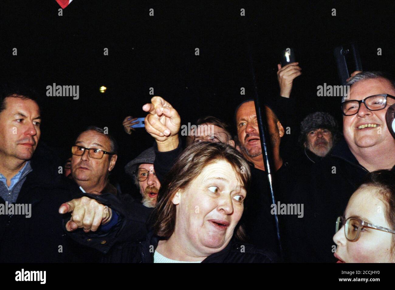 I sostenitori pro Brexit si riuniscono in Piazza del Parlamento e si affrontano Contro i dimostranti anti anti anti anti anti-brexit come un accordo viene fatto in Parlamento All'uscita della Gran Bretagna dall'Unione europea Foto Stock