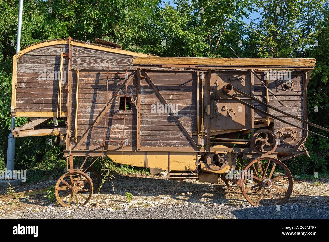 Vecchia macchina agricola, vicino a Motovun, Istria, Croazia Foto Stock