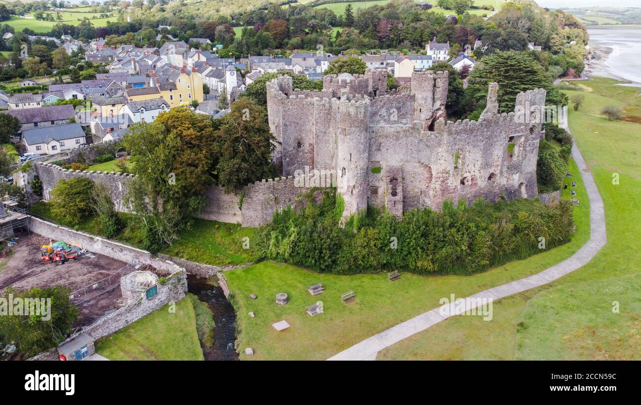 Veduta aerea del Castello di Laugharne, Galles, Regno Unito Foto Stock