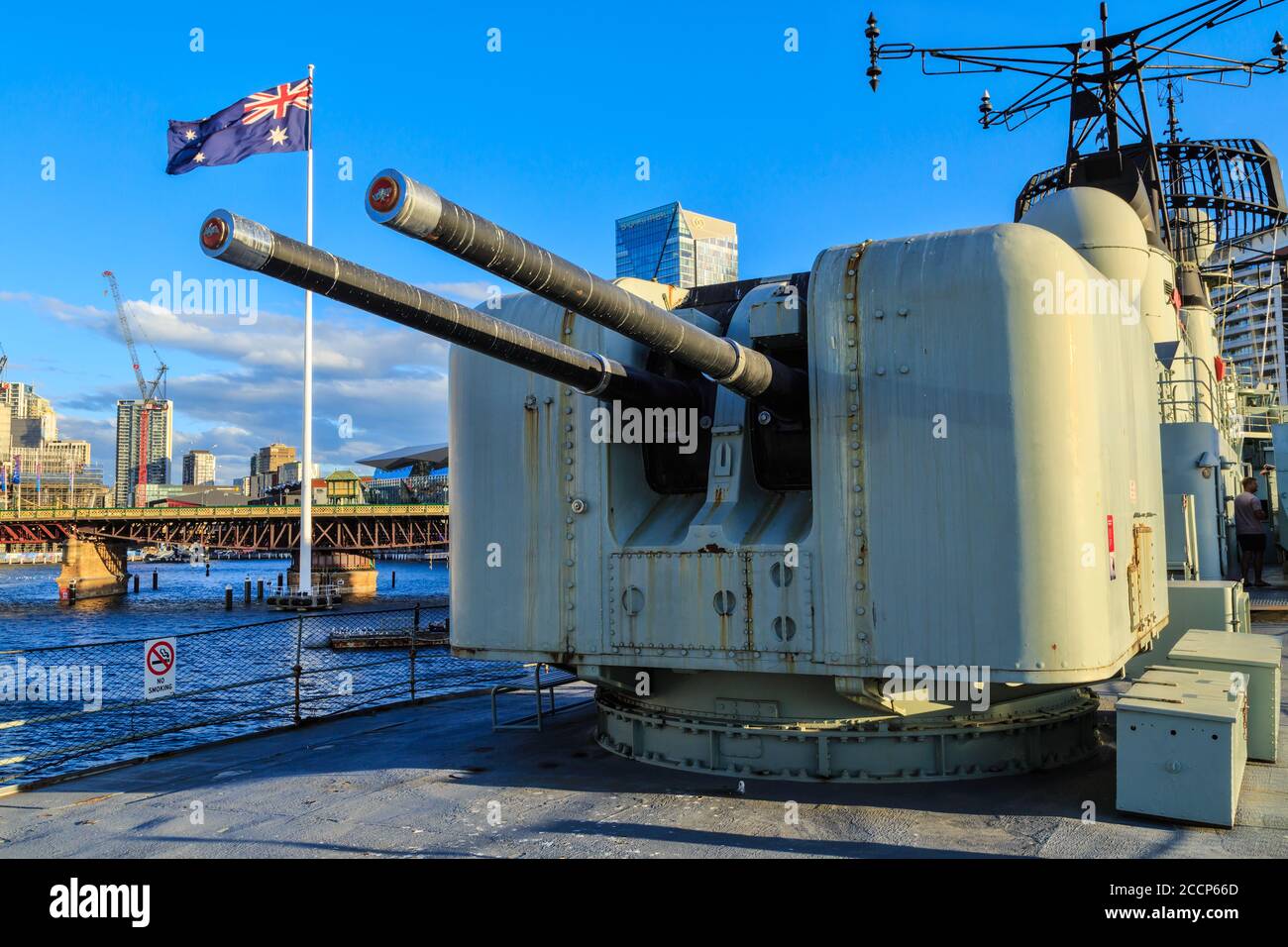 Torretta di armi a bordo del cacciatorpediniere HMAS Vampire (1959), ora una nave museo a Darling Harbour, Sydney, Australia. Maggio 29 2019 Foto Stock